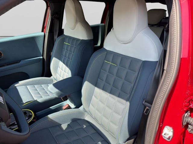 FIAT Grande Panda 1.2 Hybrid La Prima-image-8