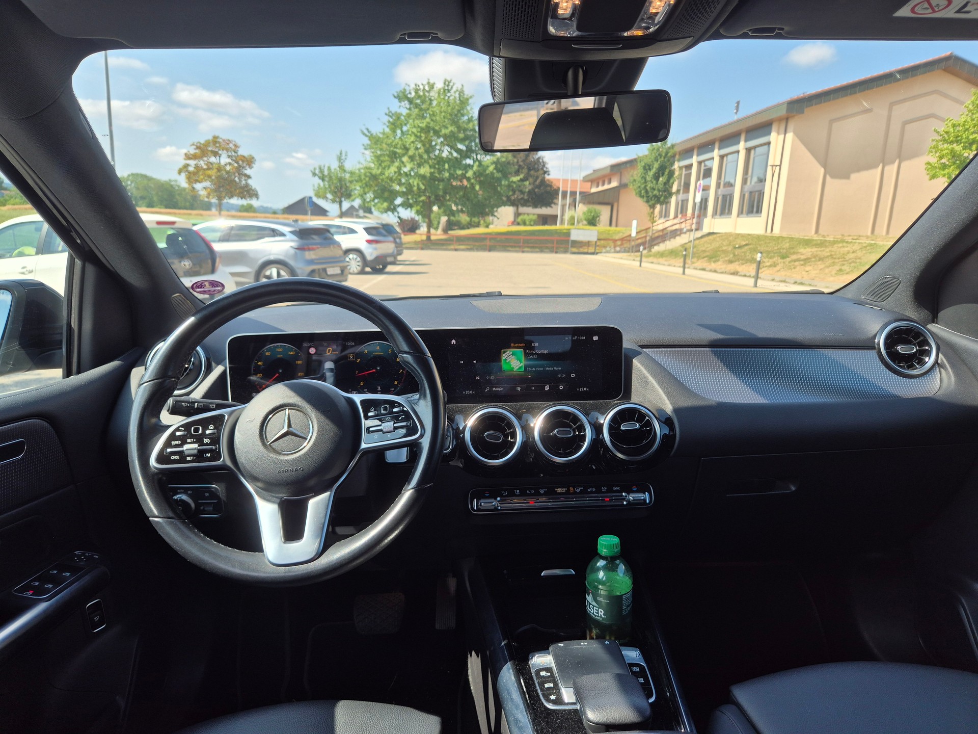 MERCEDES-BENZ B 200-image-1