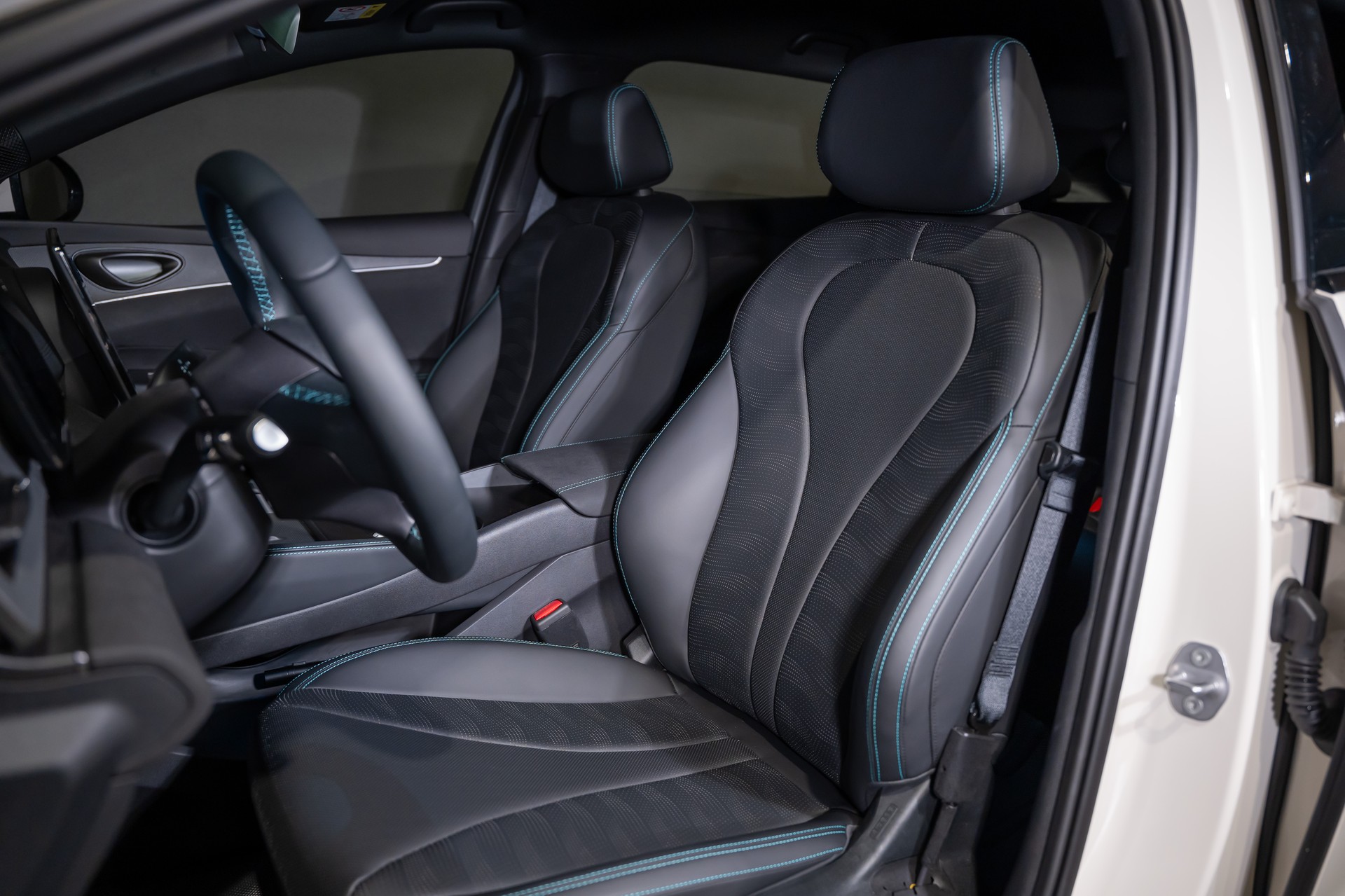 BYD Seal 6 DM-i Touring Boost-image-13