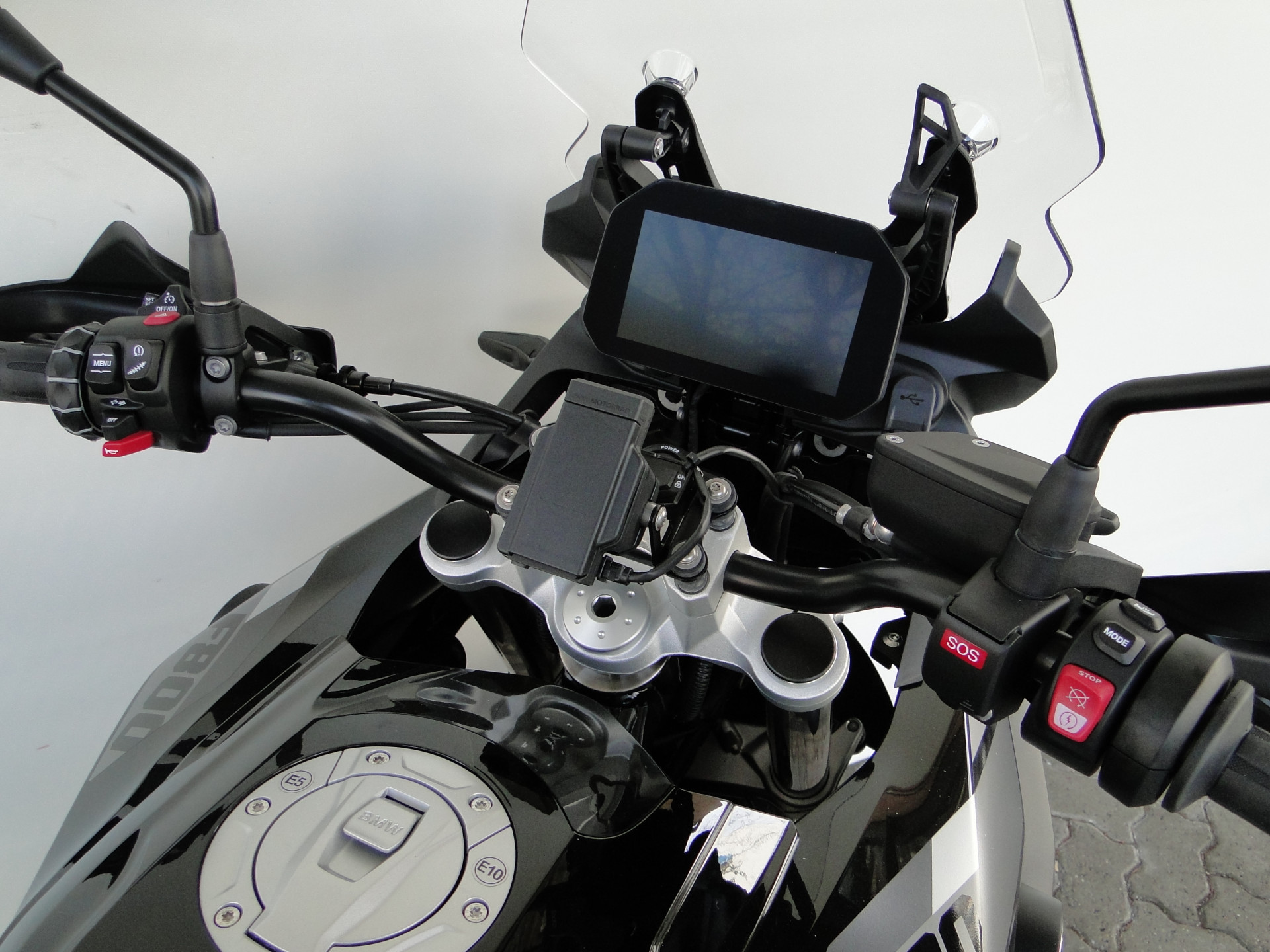 BMW F 800 GS-image-4