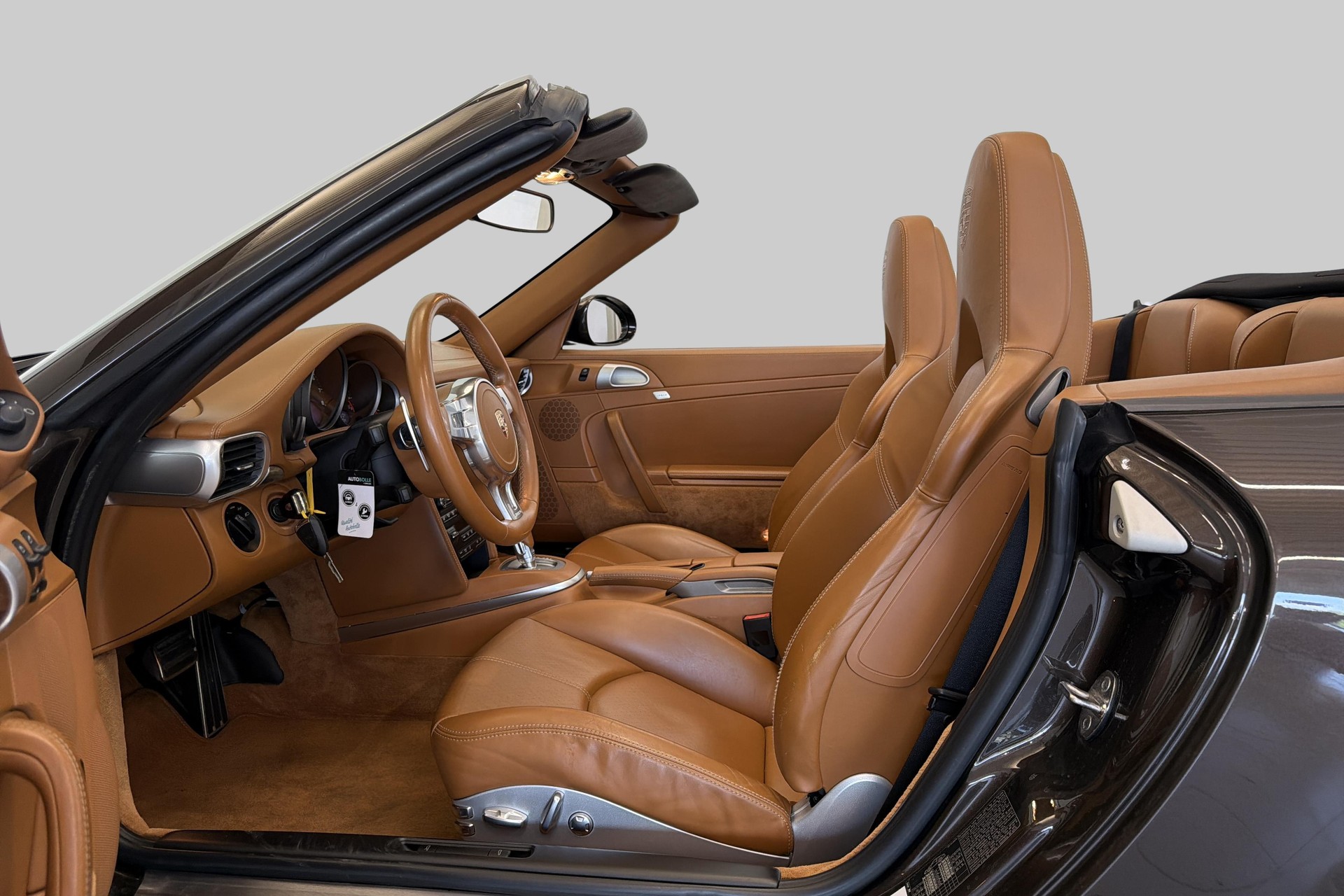 PORSCHE 911 Cabrio Carrera GTS PDK-image-7