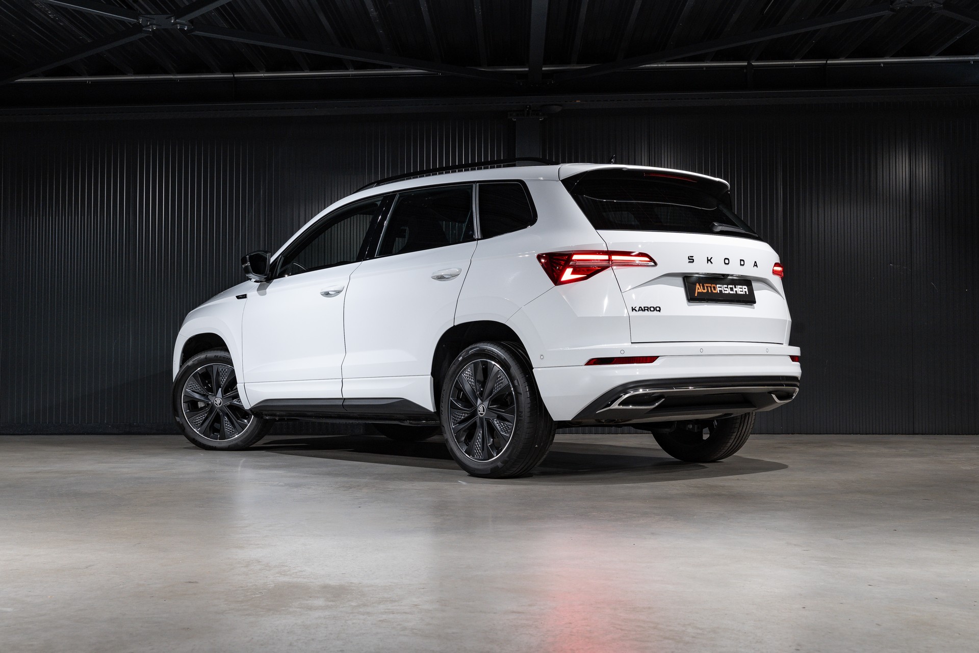 SKODA Karoq 1.5 TSI SportLine DSG-image-1