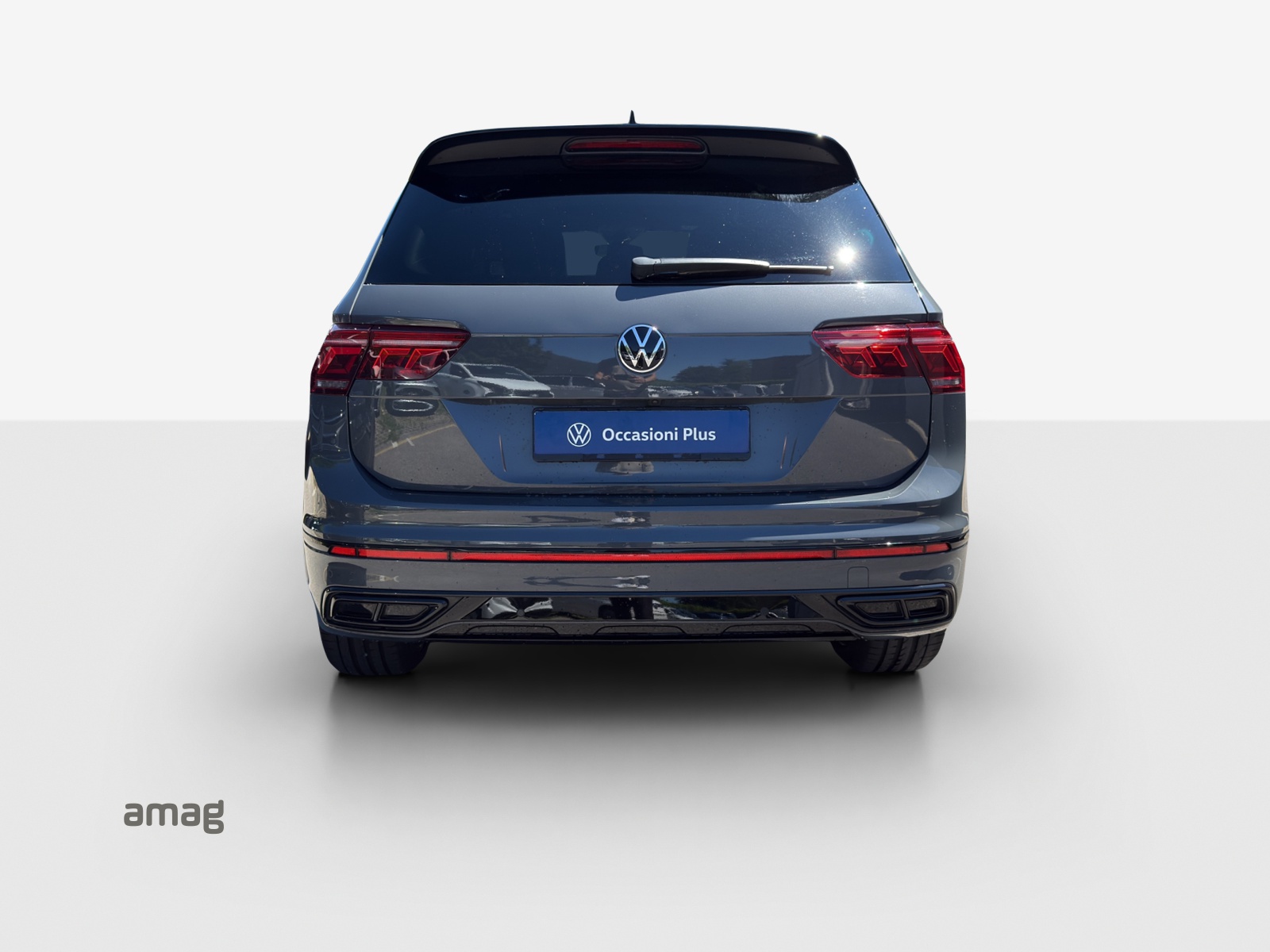 VW Tiguan 2.0TSI R-Line 4Motion DSG-image-3