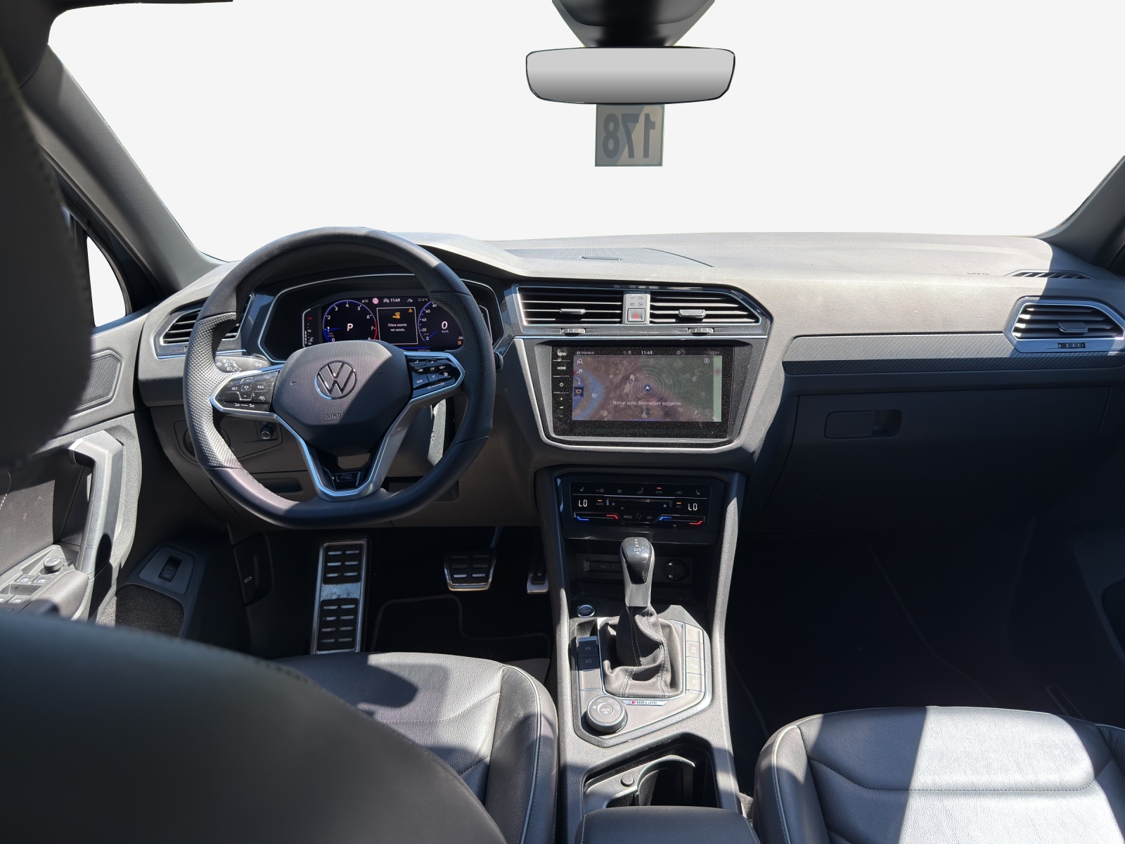 VW Tiguan 2.0TSI R-Line 4Motion DSG-image-8