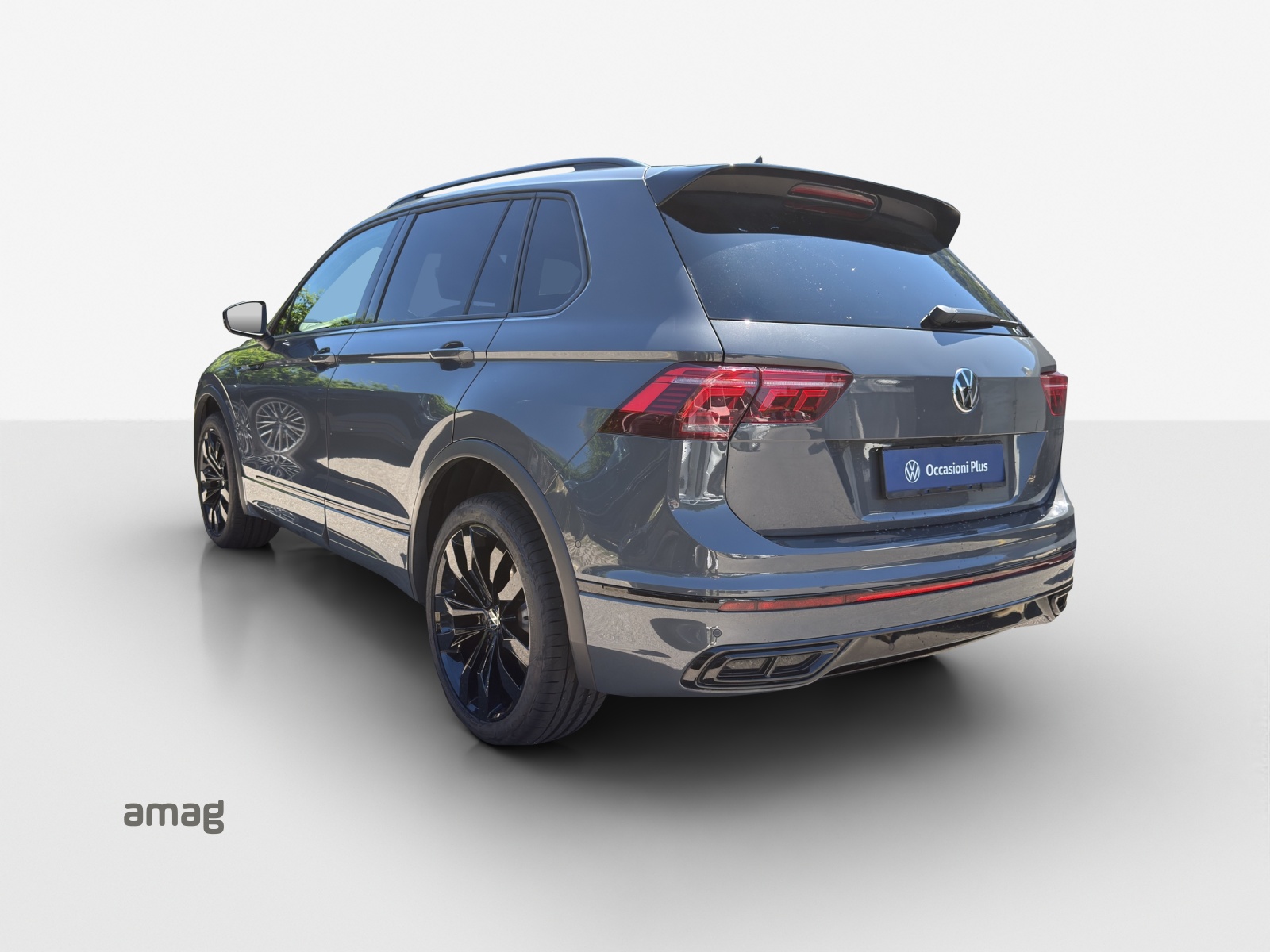 VW Tiguan 2.0TSI R-Line 4Motion DSG-image-2