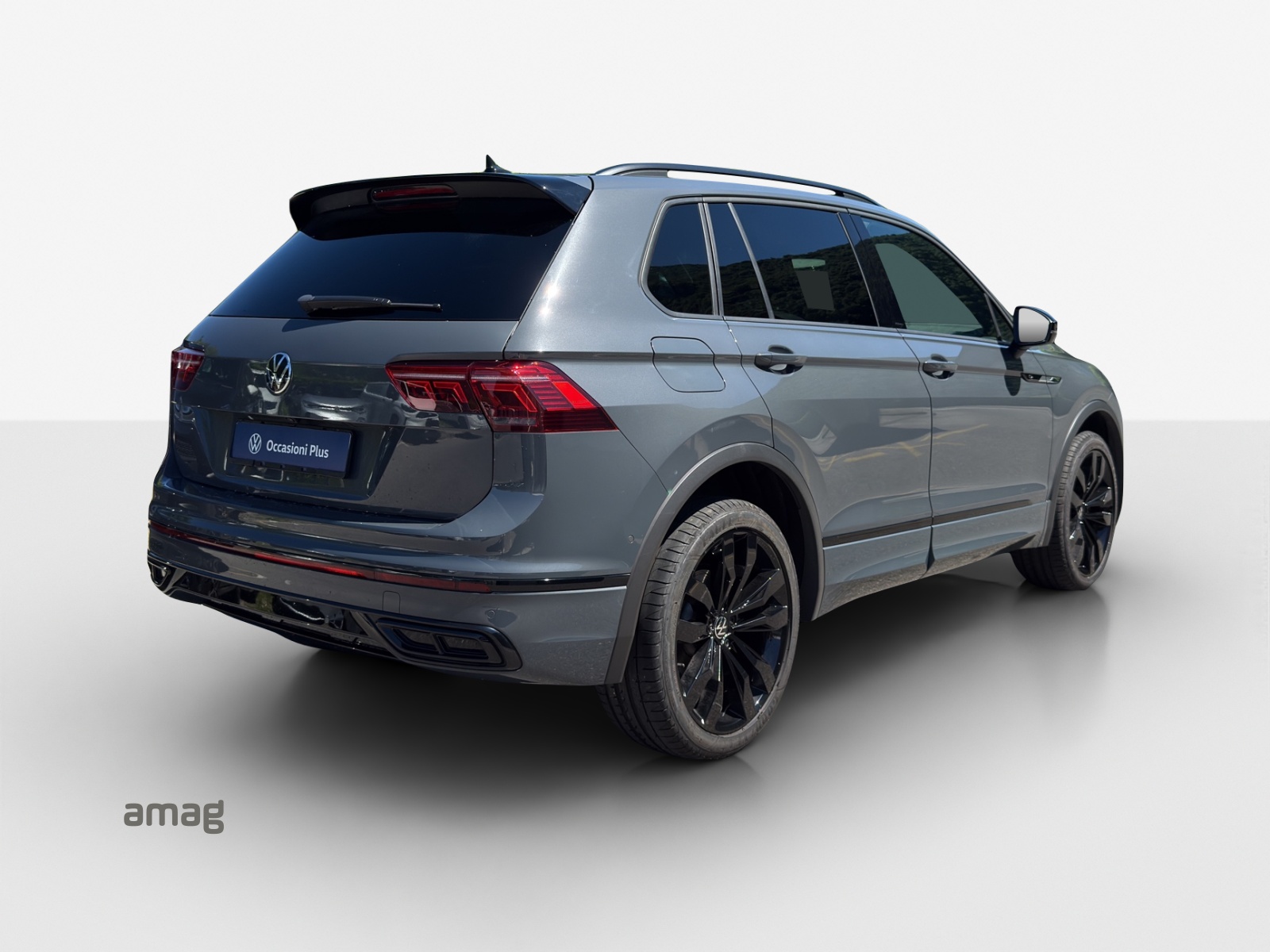 VW Tiguan 2.0TSI R-Line 4Motion DSG-image-4