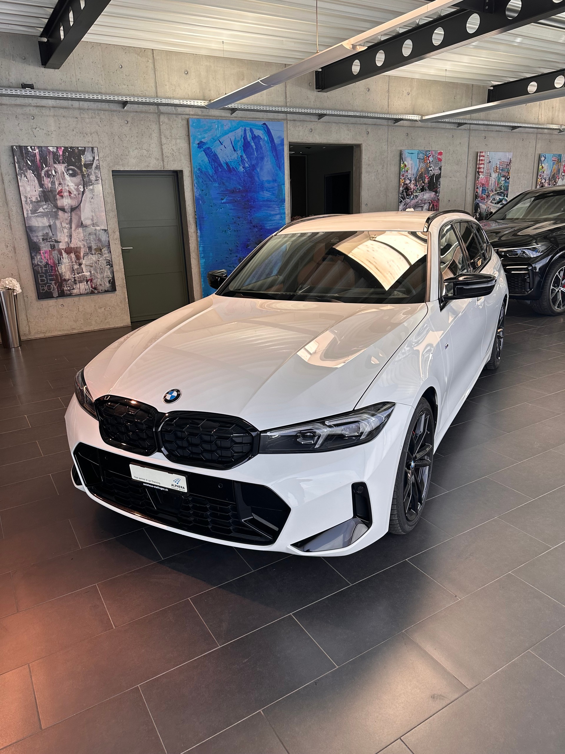 BMW M340d xDrive Touring-image-6