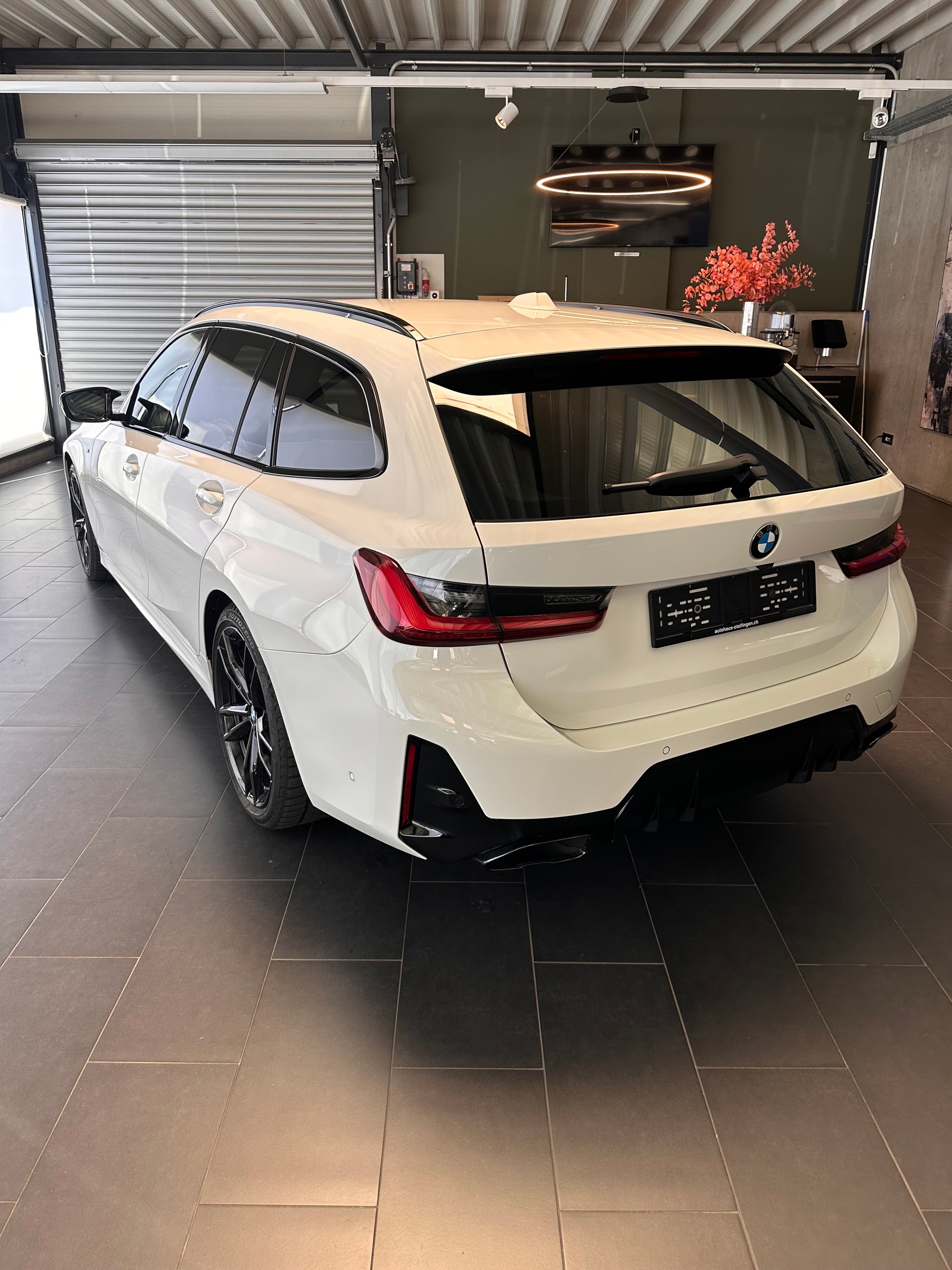 BMW M340d xDrive Touring-image-21