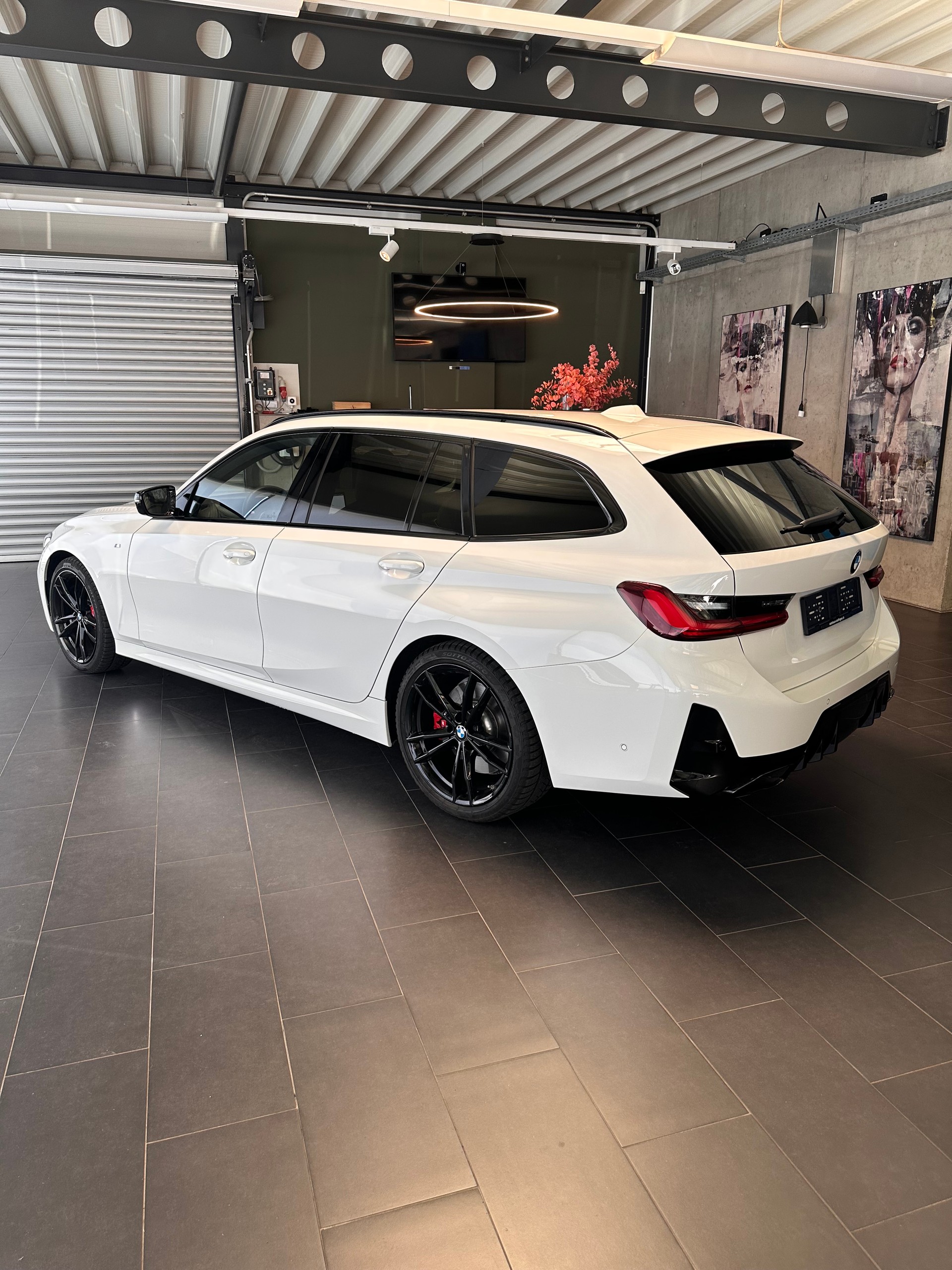 BMW M340d xDrive Touring-image-18