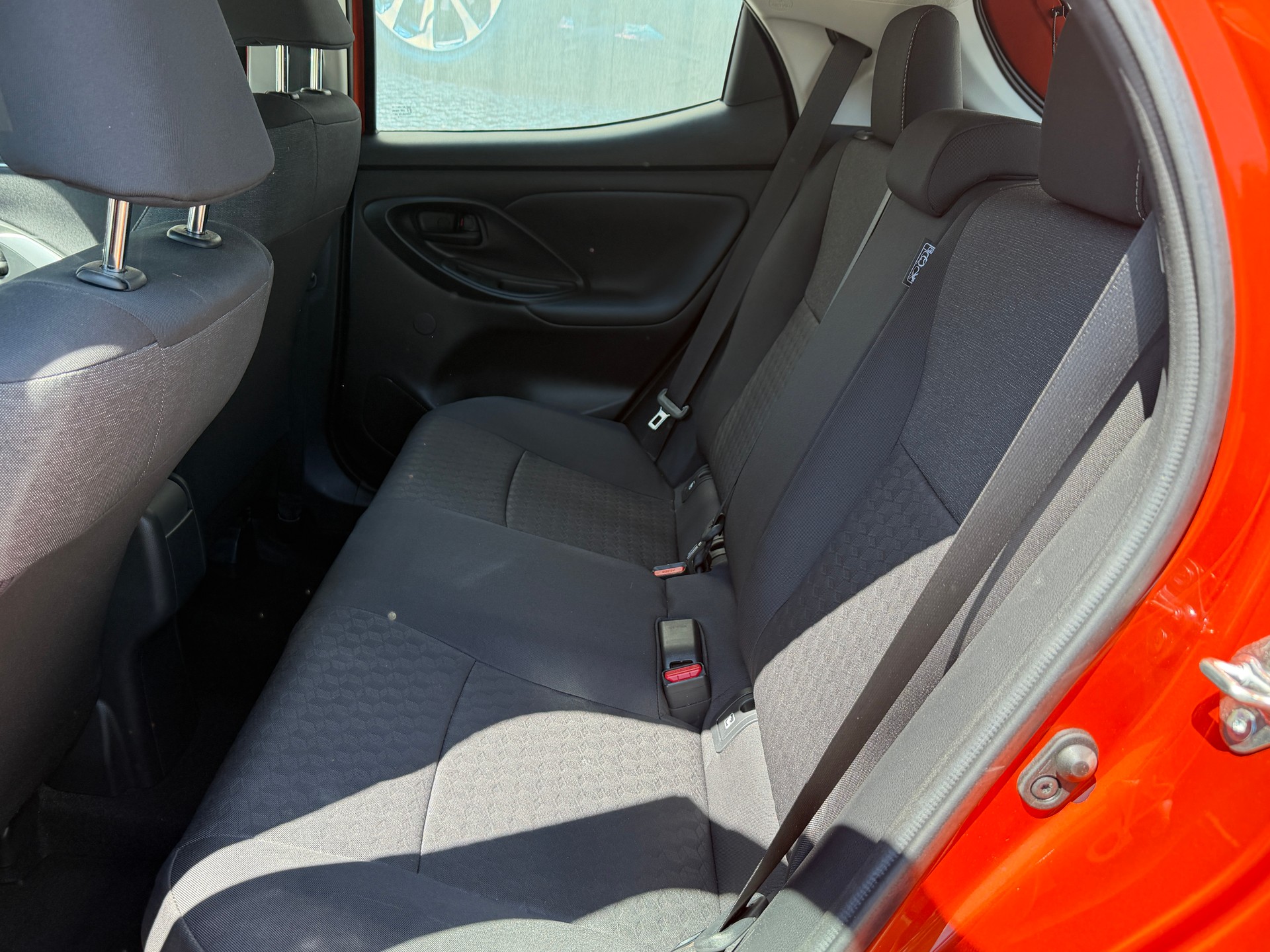 TOYOTA Yaris 1.5 Team Deutschland e-CVT-image-7