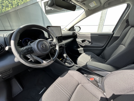 TOYOTA Yaris 1.5 Trend e-CVT-image-7