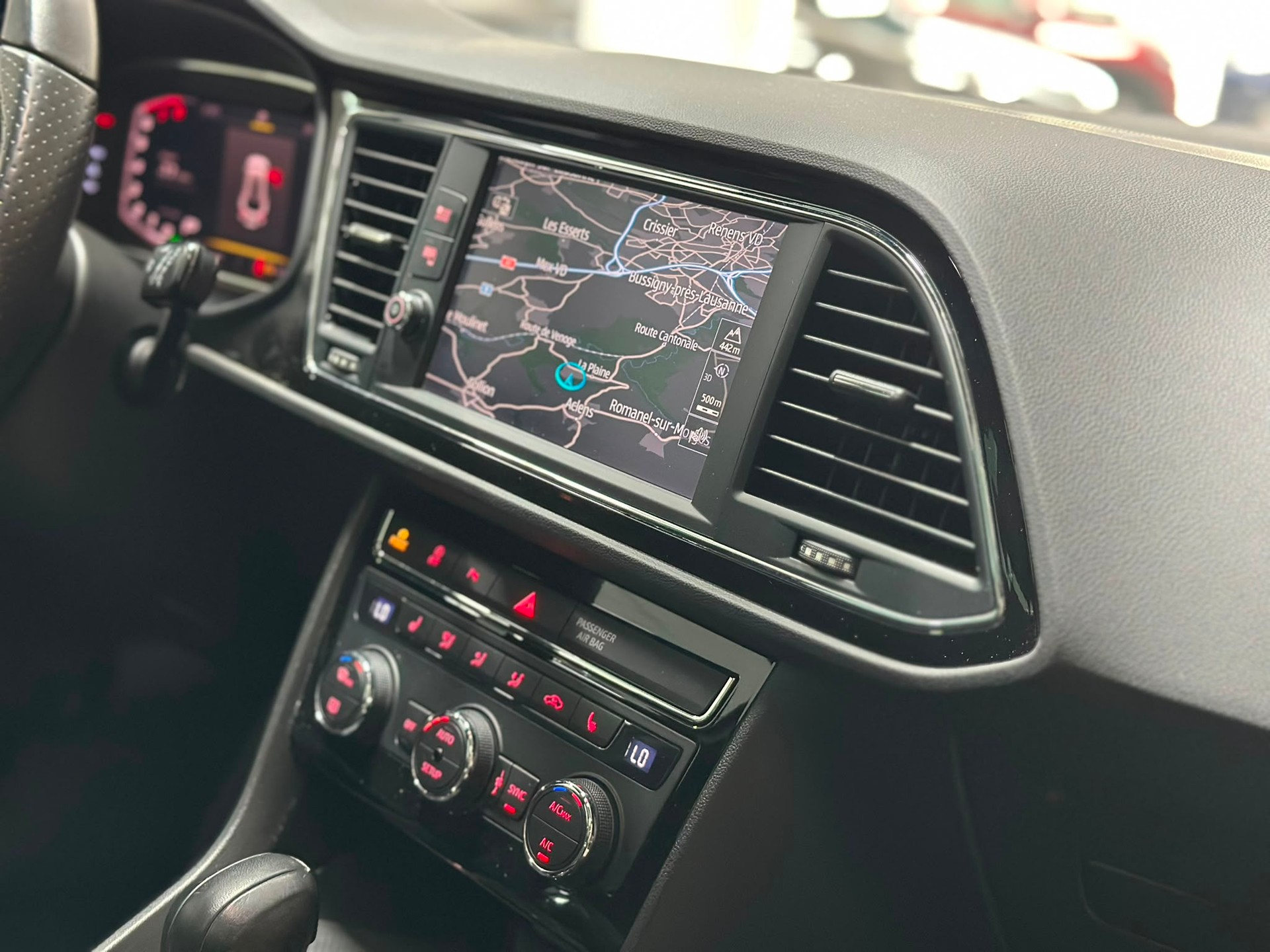 SEAT Leon ST 1.5 TSI EVO ACT SWISS FR DSG-image-13