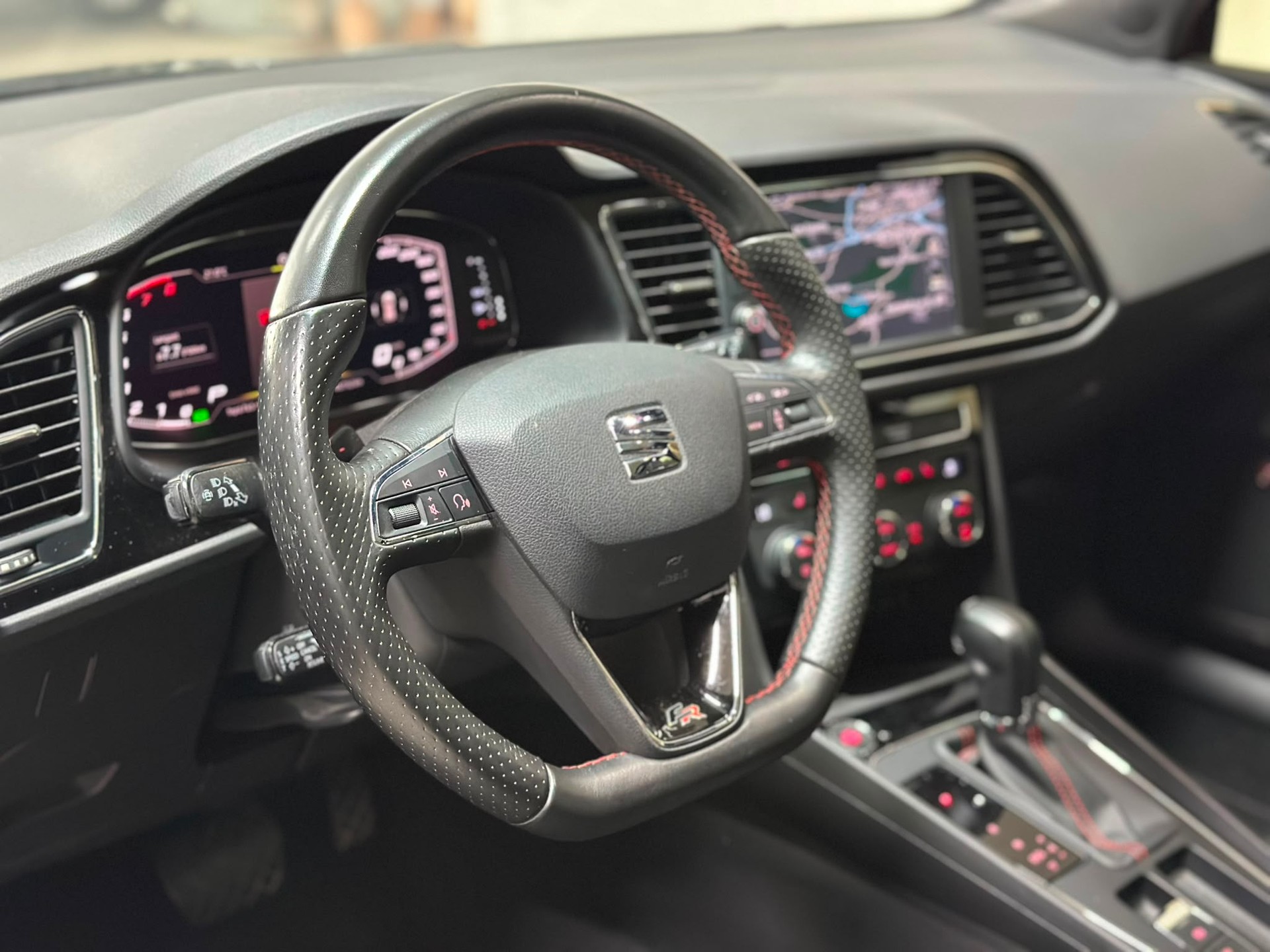 SEAT Leon ST 1.5 TSI EVO ACT SWISS FR DSG-image-10