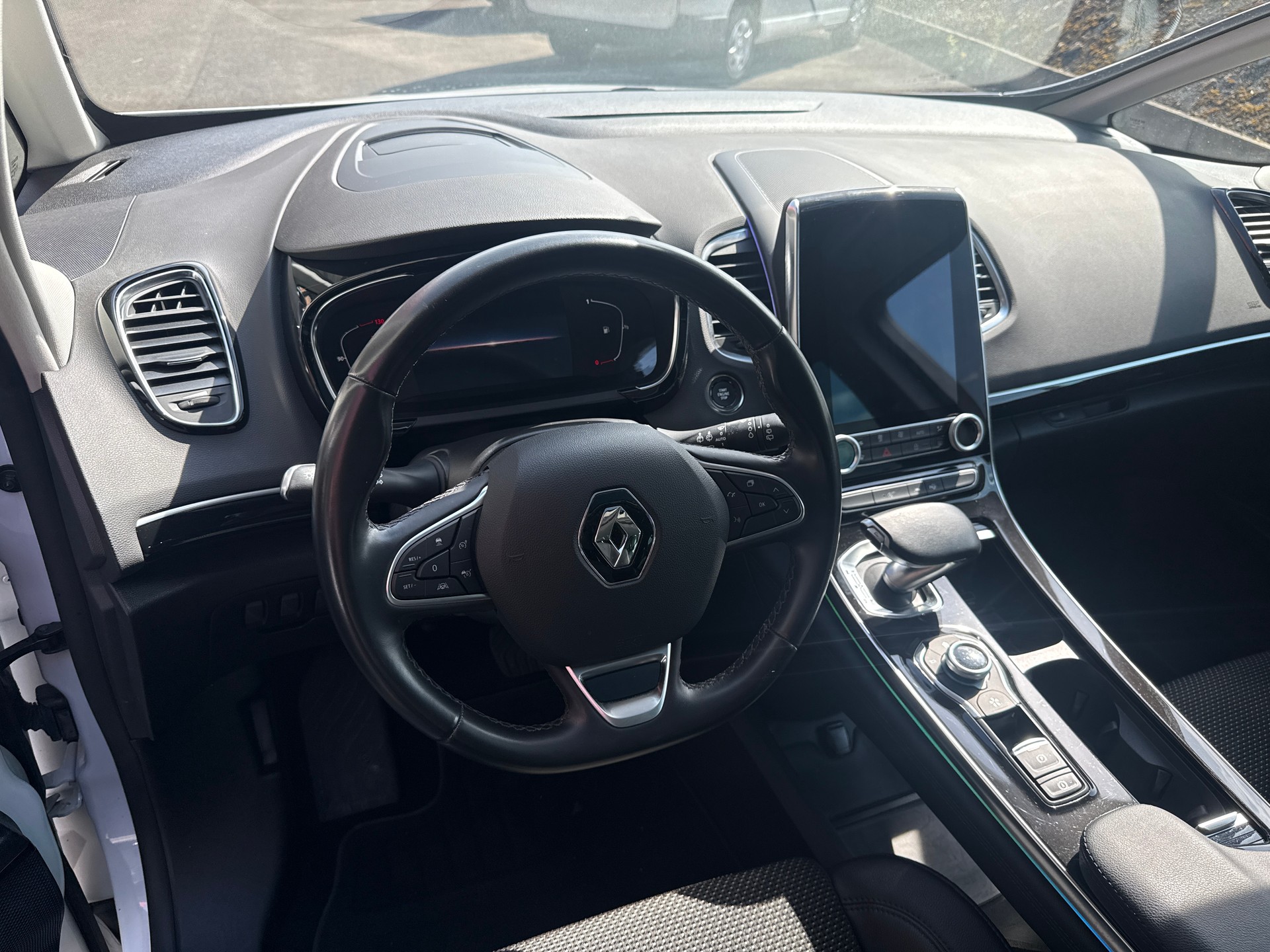 RENAULT Espace 2.0 dCi Intens EDC 6-image-4