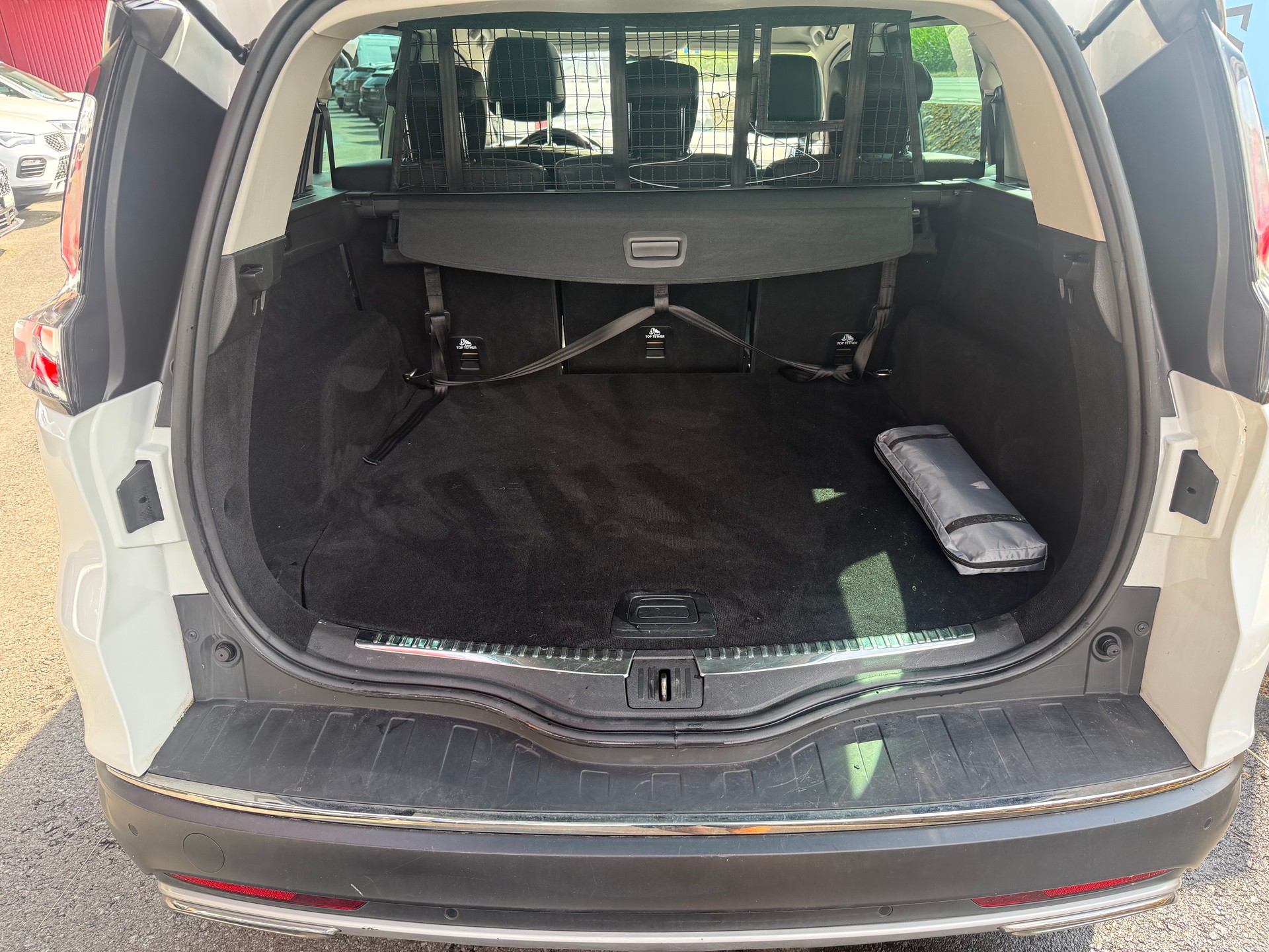 RENAULT Espace 2.0 dCi Intens EDC 6-image-3