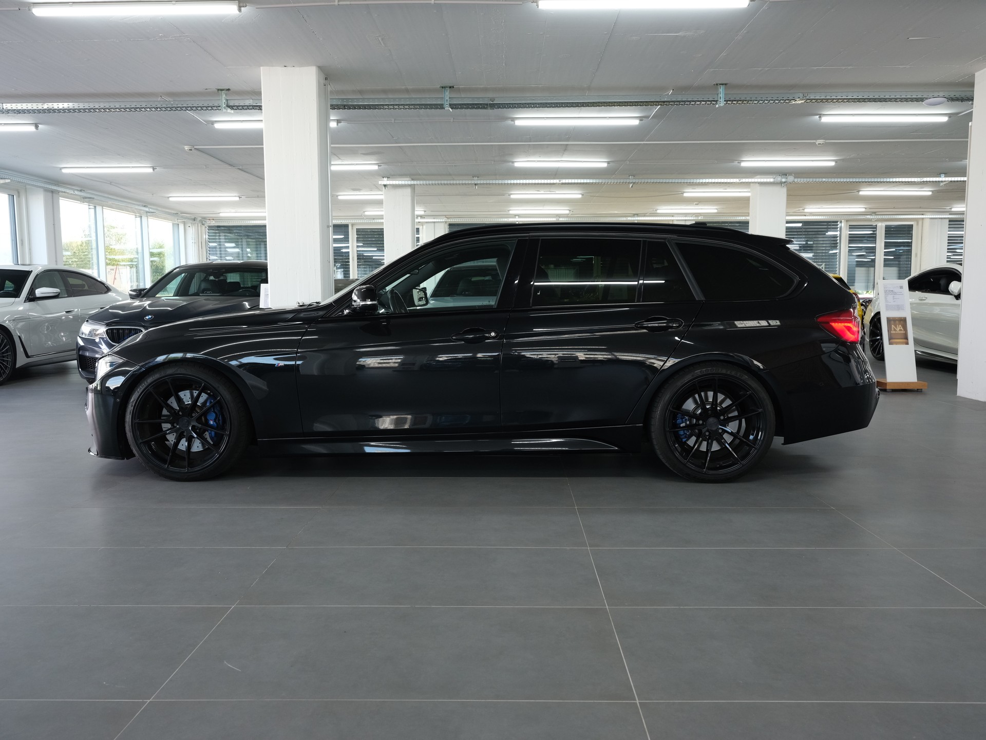 BMW 340i Touring M Sport Steptronic *M-Performance Abgassanlage* *360 Kamera* *Panoama*-image-5