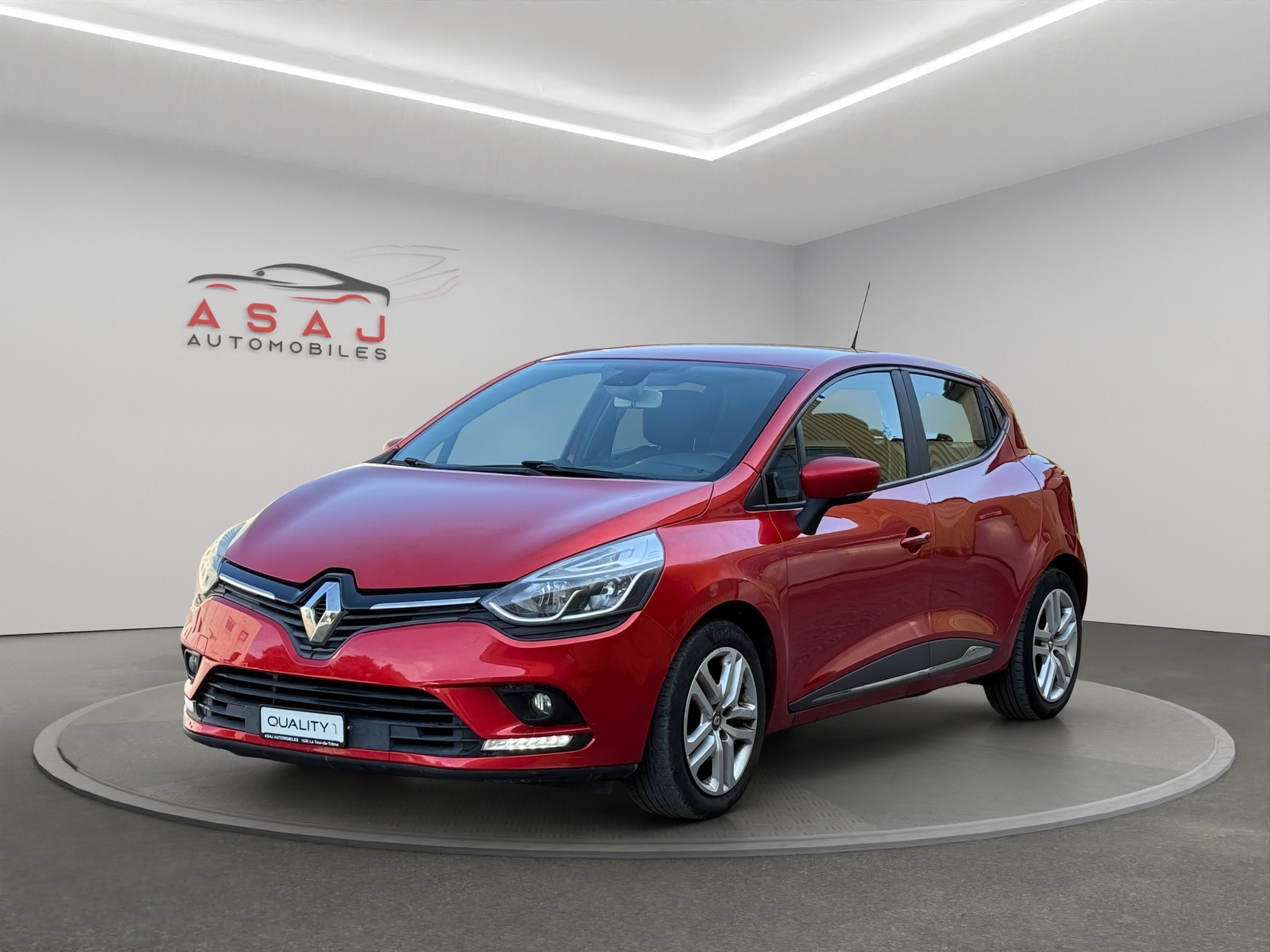 RENAULT Clio 0.9 12V Intens-image-0