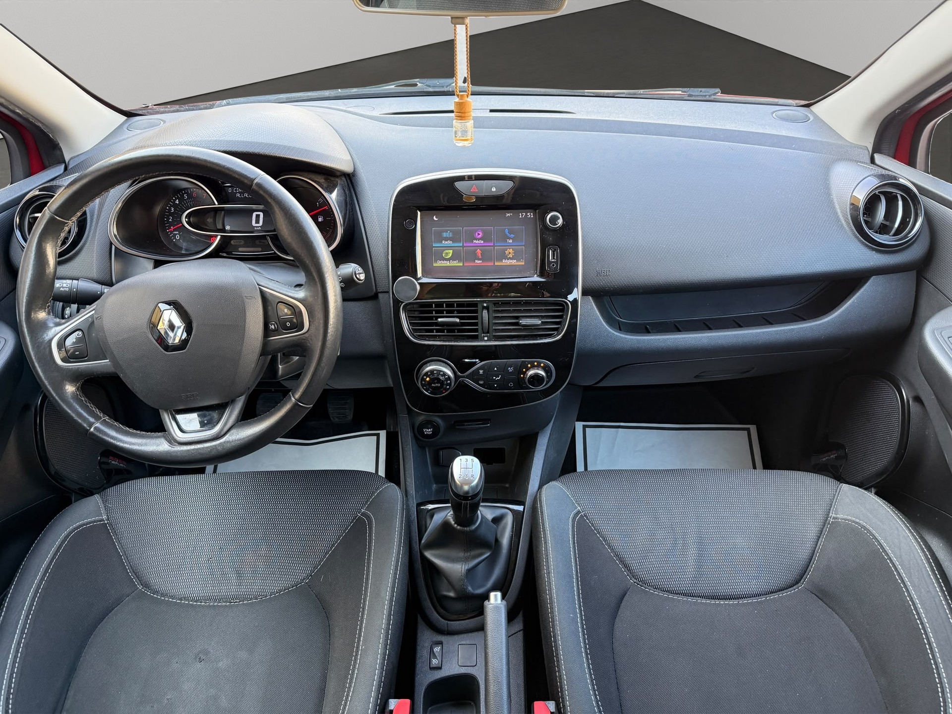 RENAULT Clio 0.9 12V Intens-image-8
