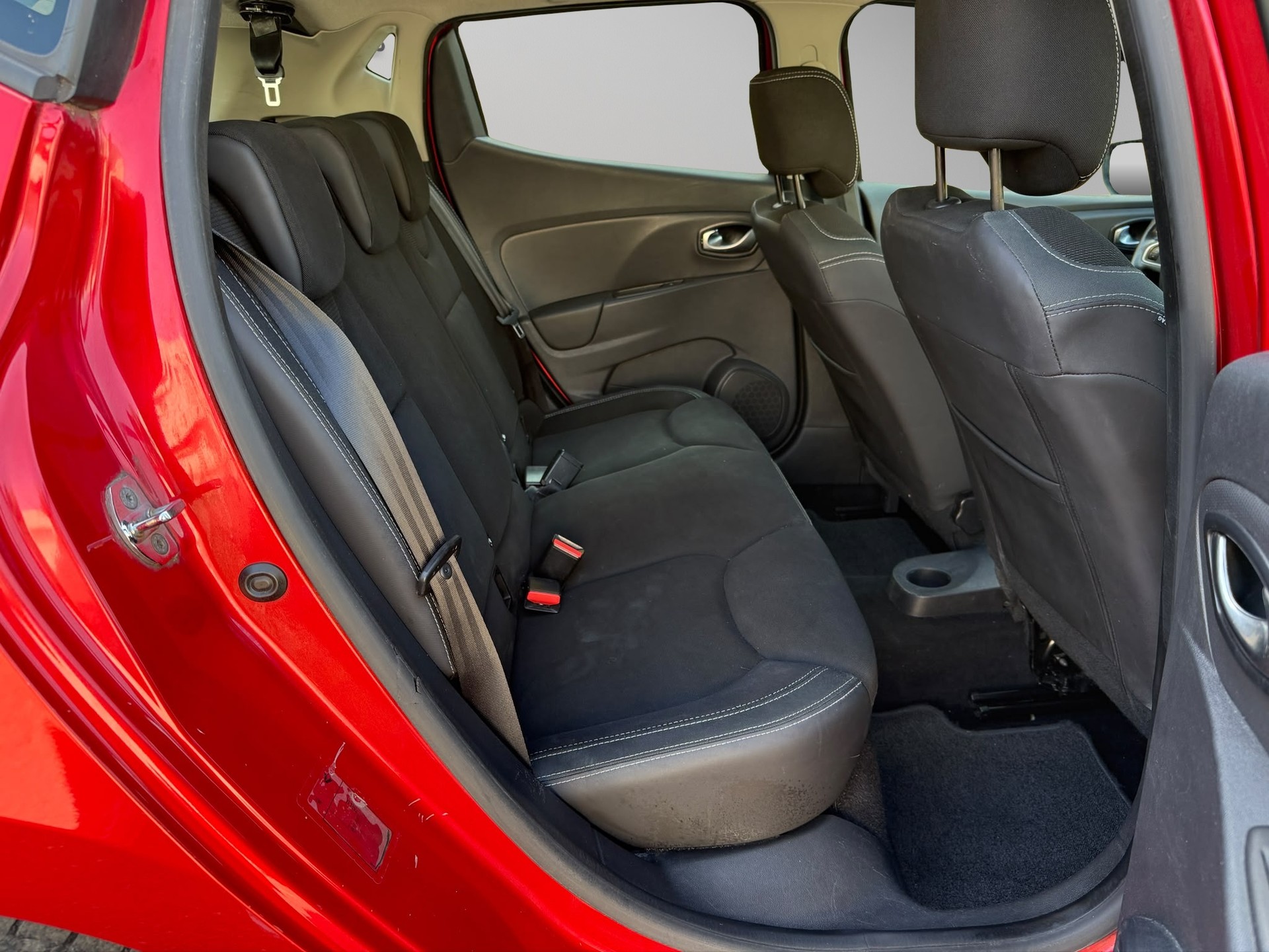 RENAULT Clio 0.9 12V Intens-image-14