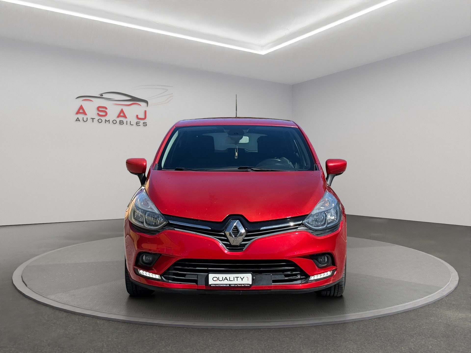 RENAULT Clio 0.9 12V Intens-image-1