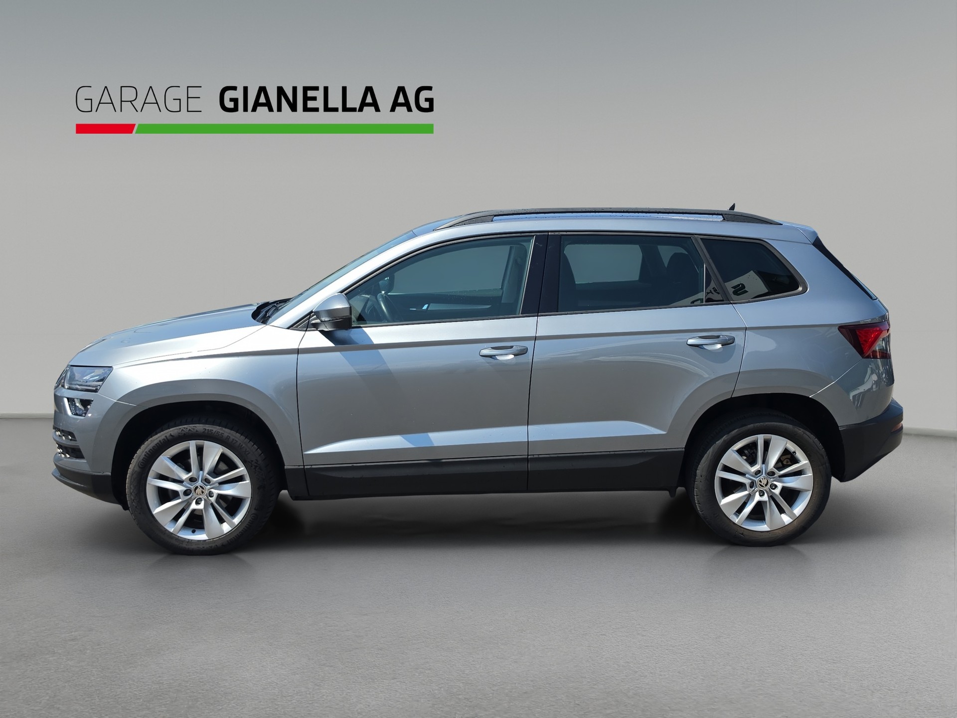 SKODA Karoq 1.5 TSI ACT Ambition DSG-image-1