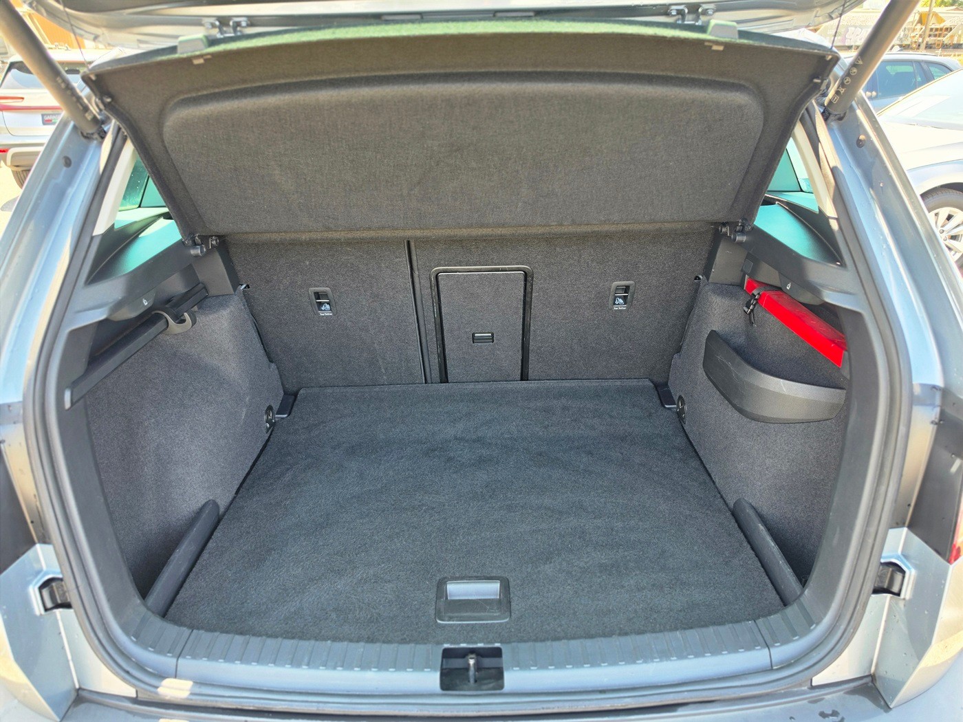 SKODA Karoq 1.5 TSI ACT Ambition DSG-image-5