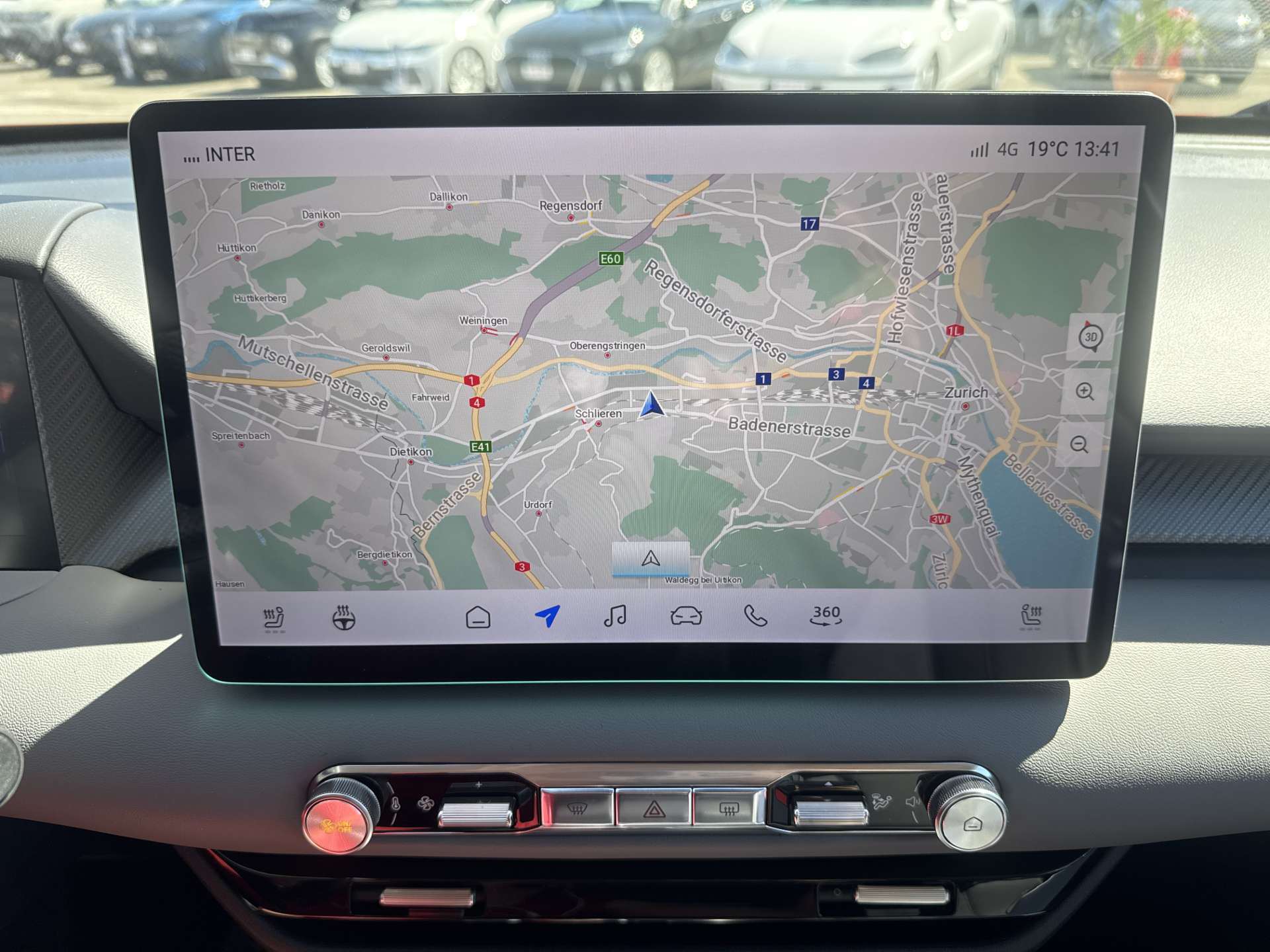MG 4 EV 64kWh Premium Facelift Automat-image-1