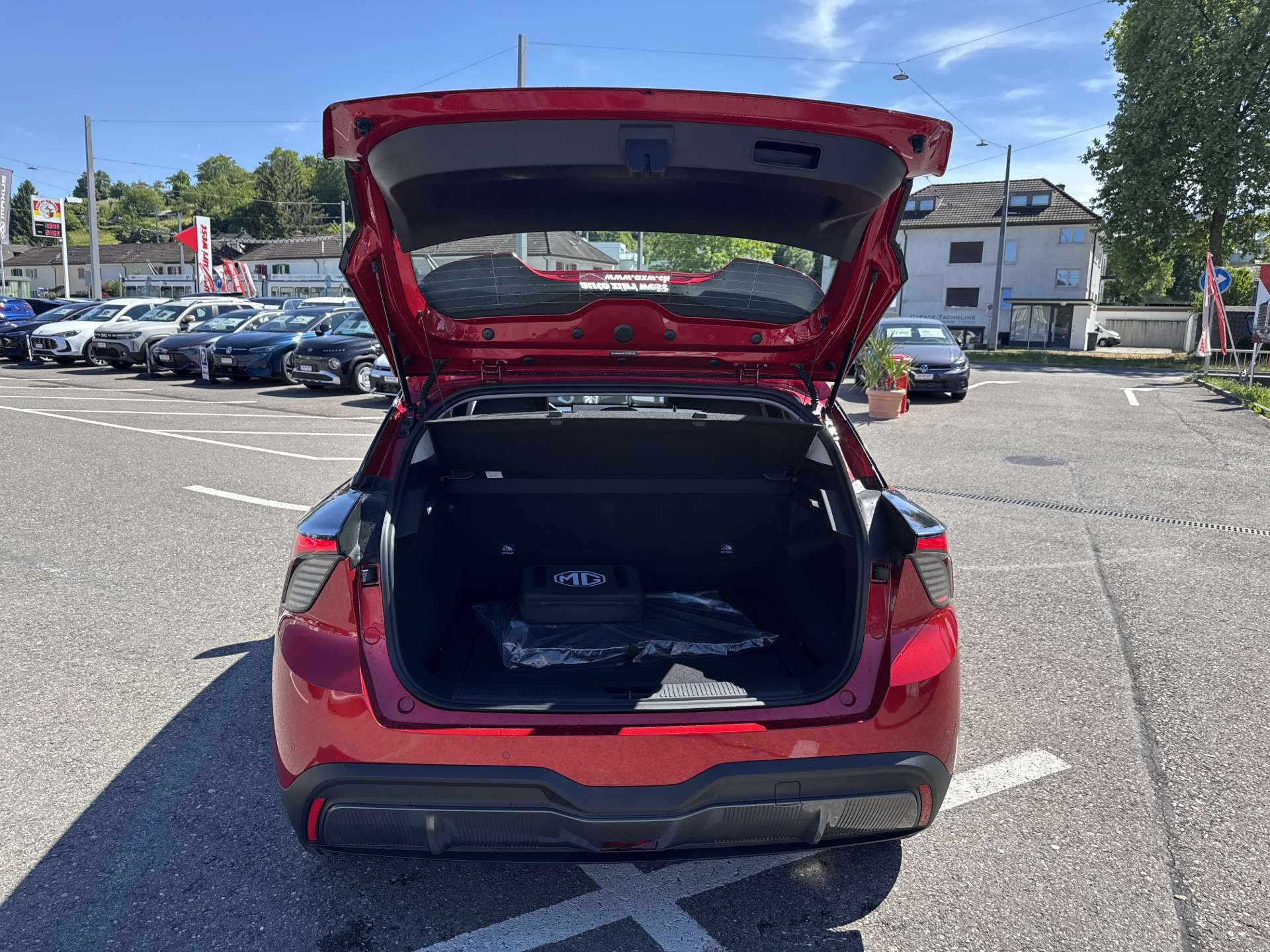MG 4 EV 64kWh Premium Facelift Automat-image-7