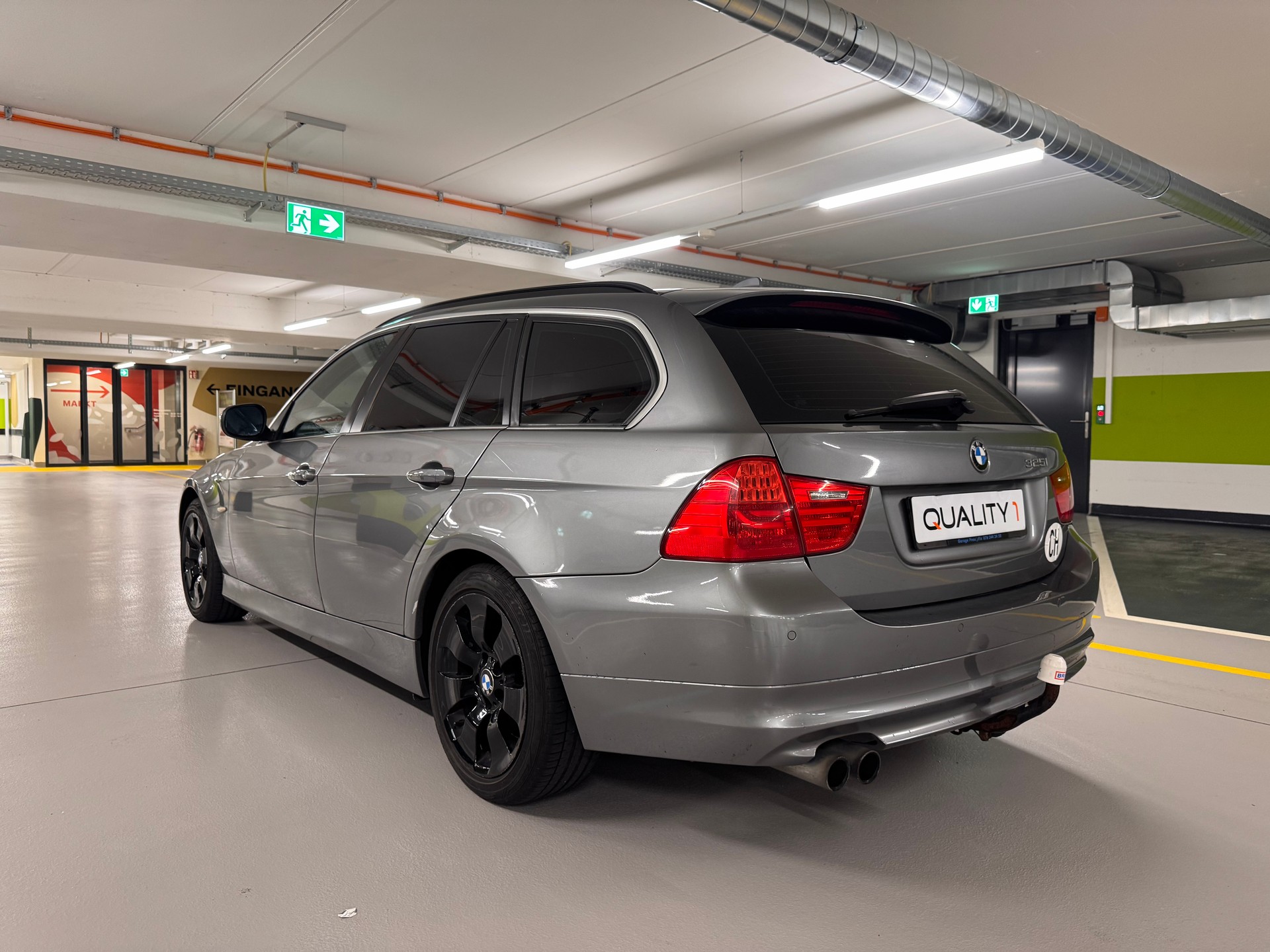BMW 325i xDrive Touring Steptronic-image-6