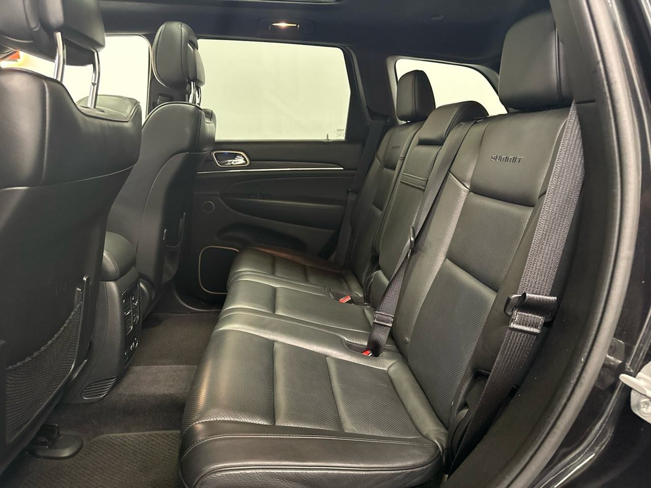 JEEP Grand Cherokee 3.0 CRD Summit Automatic-image-11