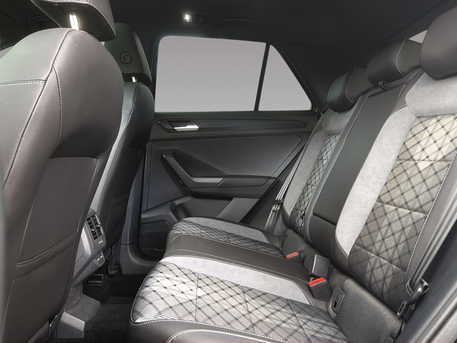 VW T-Roc 2.0 TDI SCR R-Line DSG 4motion-image-17