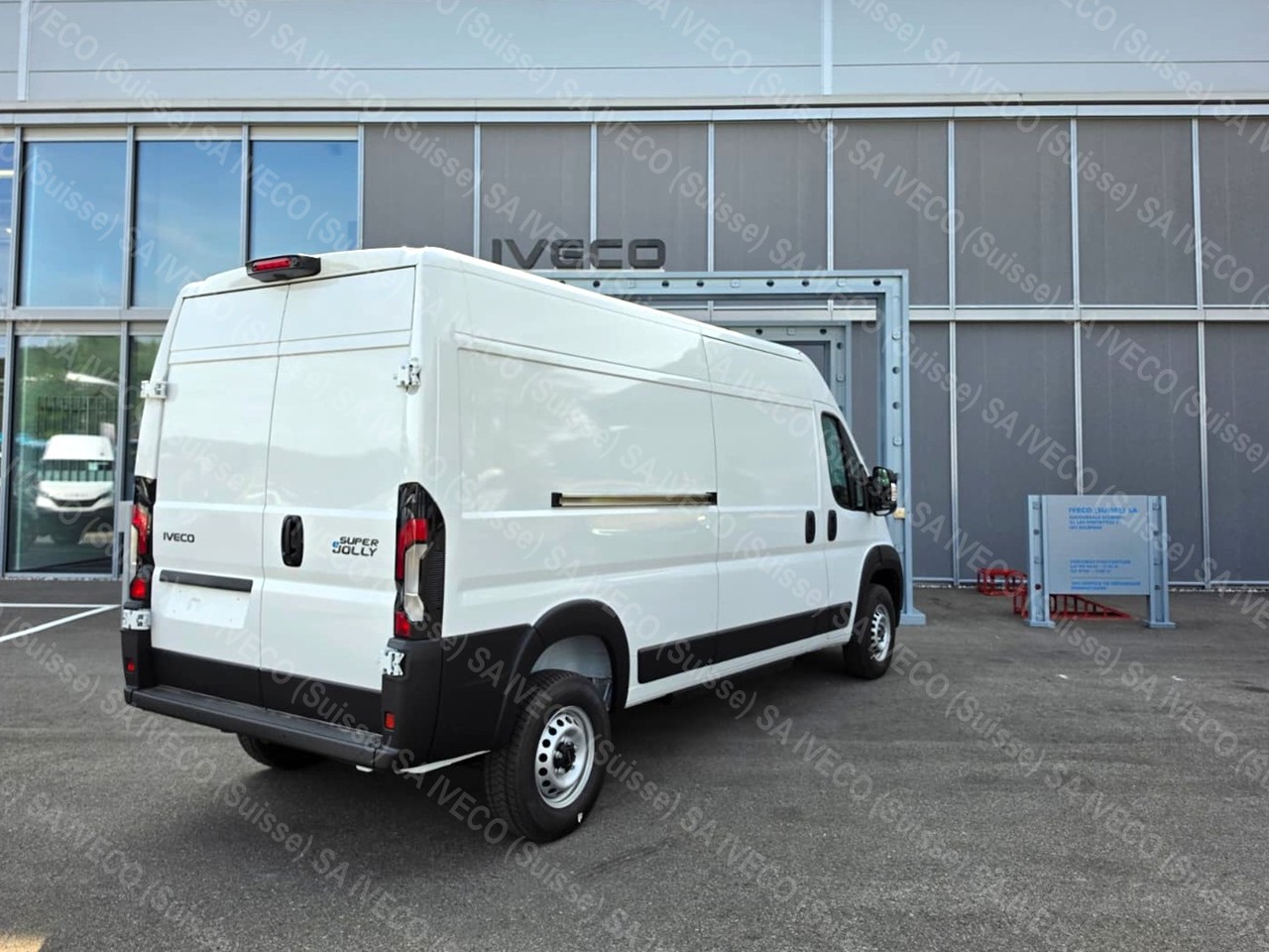 IVECO eSuperJolly J42F20E V-image-2