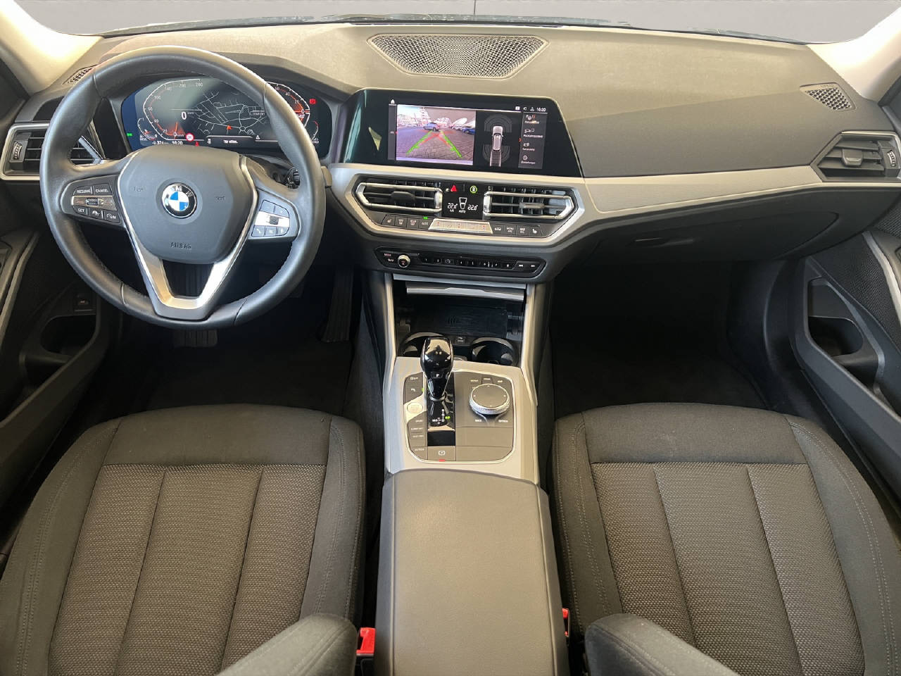 BMW 3er Reihe G21 Touring 320d xDrive-image-9