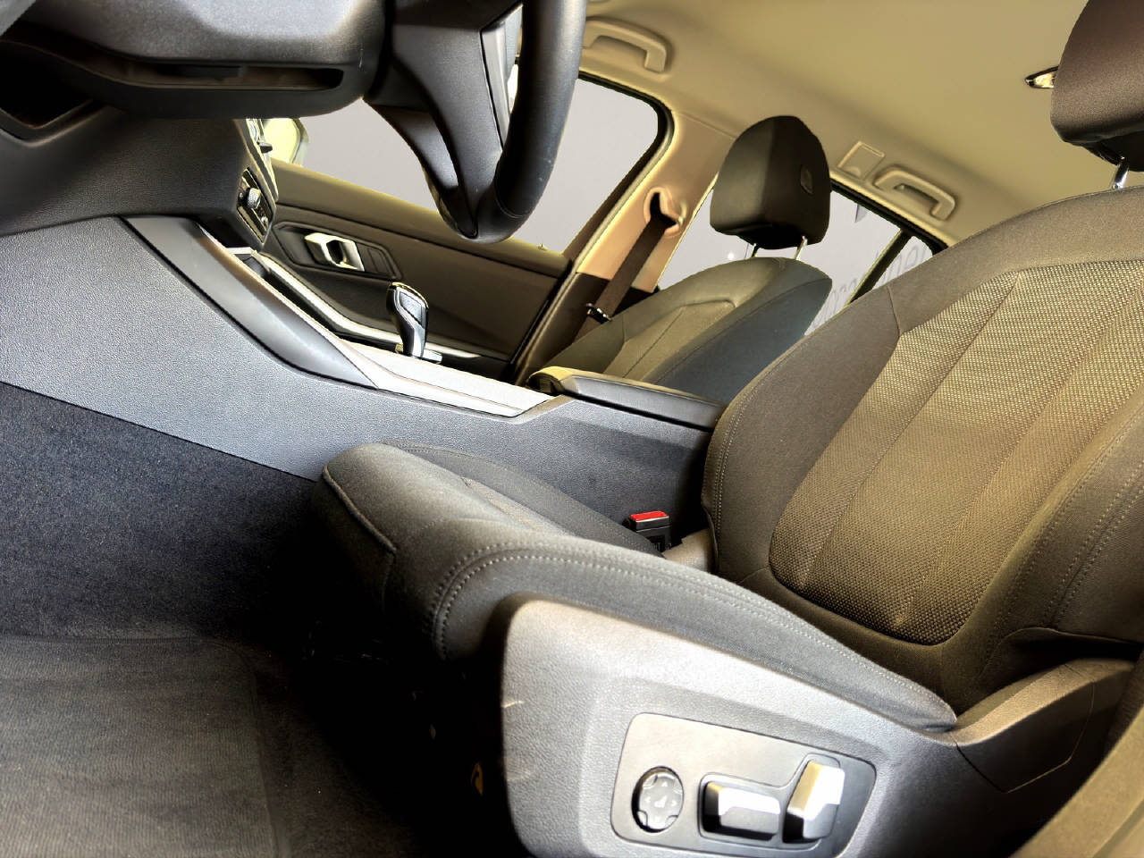 BMW 3er Reihe G21 Touring 320d xDrive-image-12