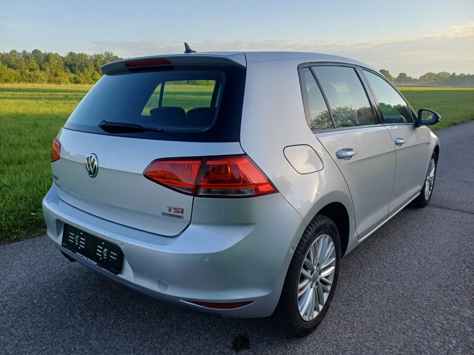 VW Golf 1.4 TSI Comfortline DSG-image-2