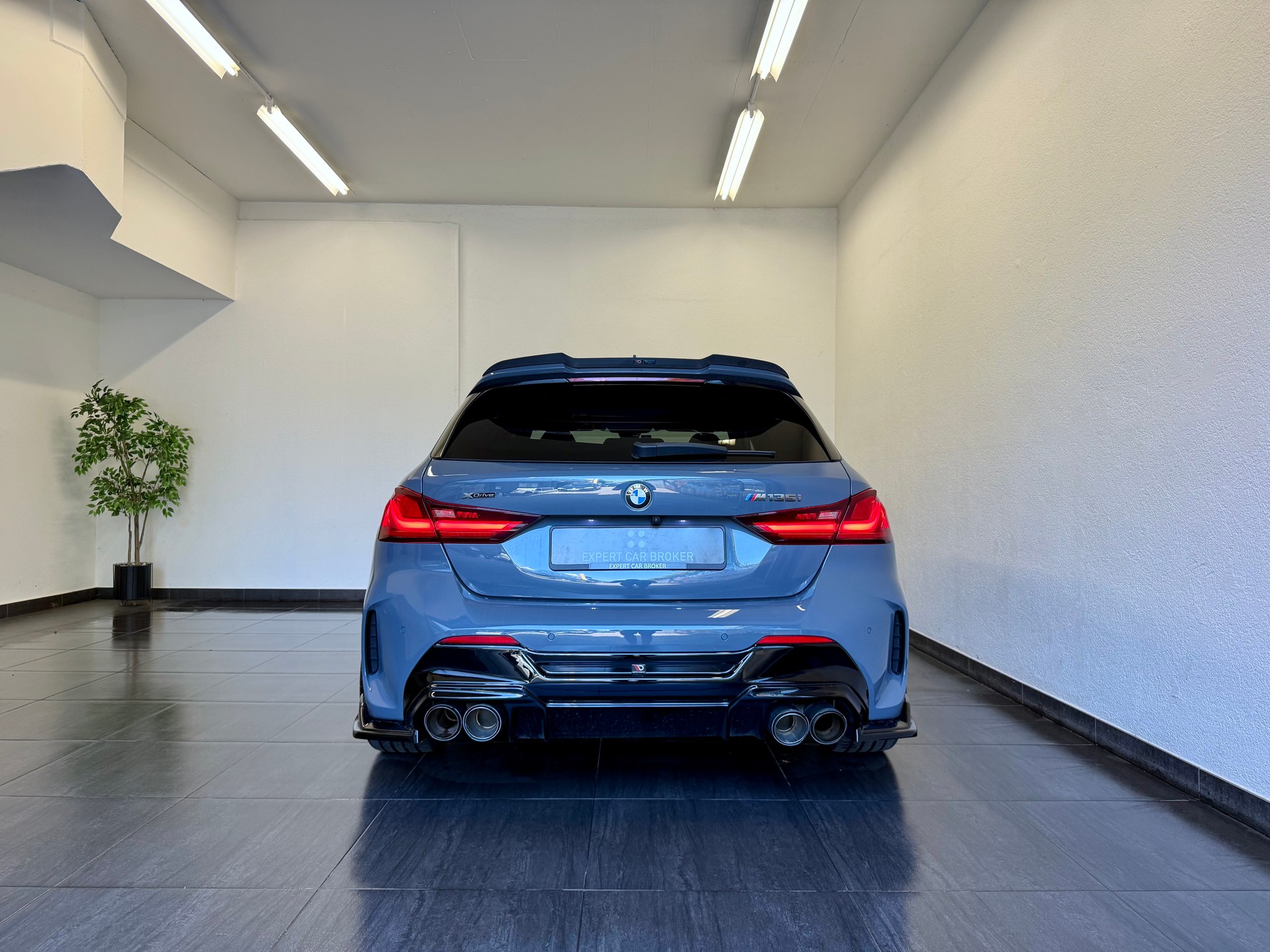 BMW M135i xDrive Steptronic "Tuning Fahrzeug"-image-11