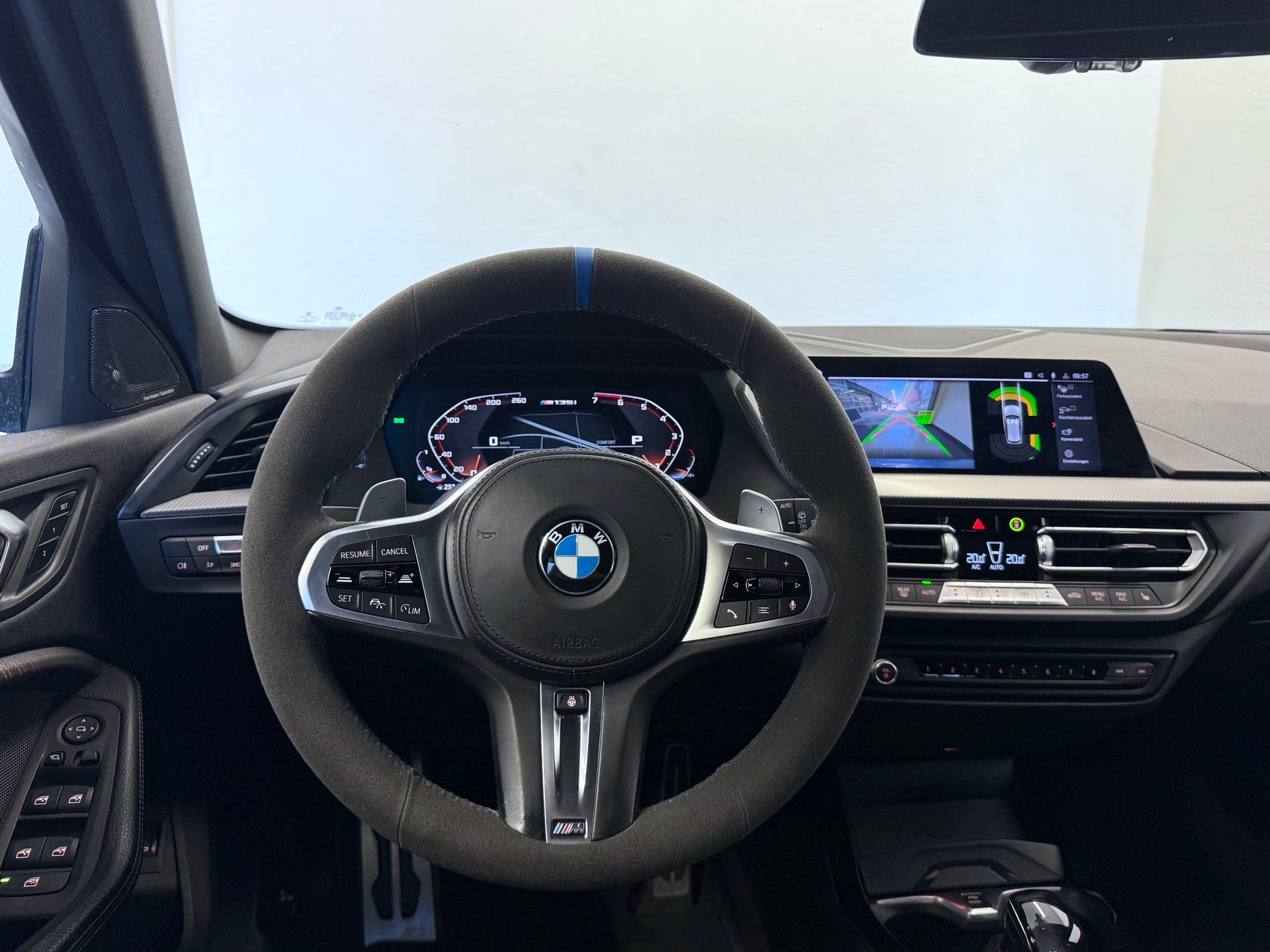 BMW M135i xDrive Steptronic "Tuning Fahrzeug"-image-22