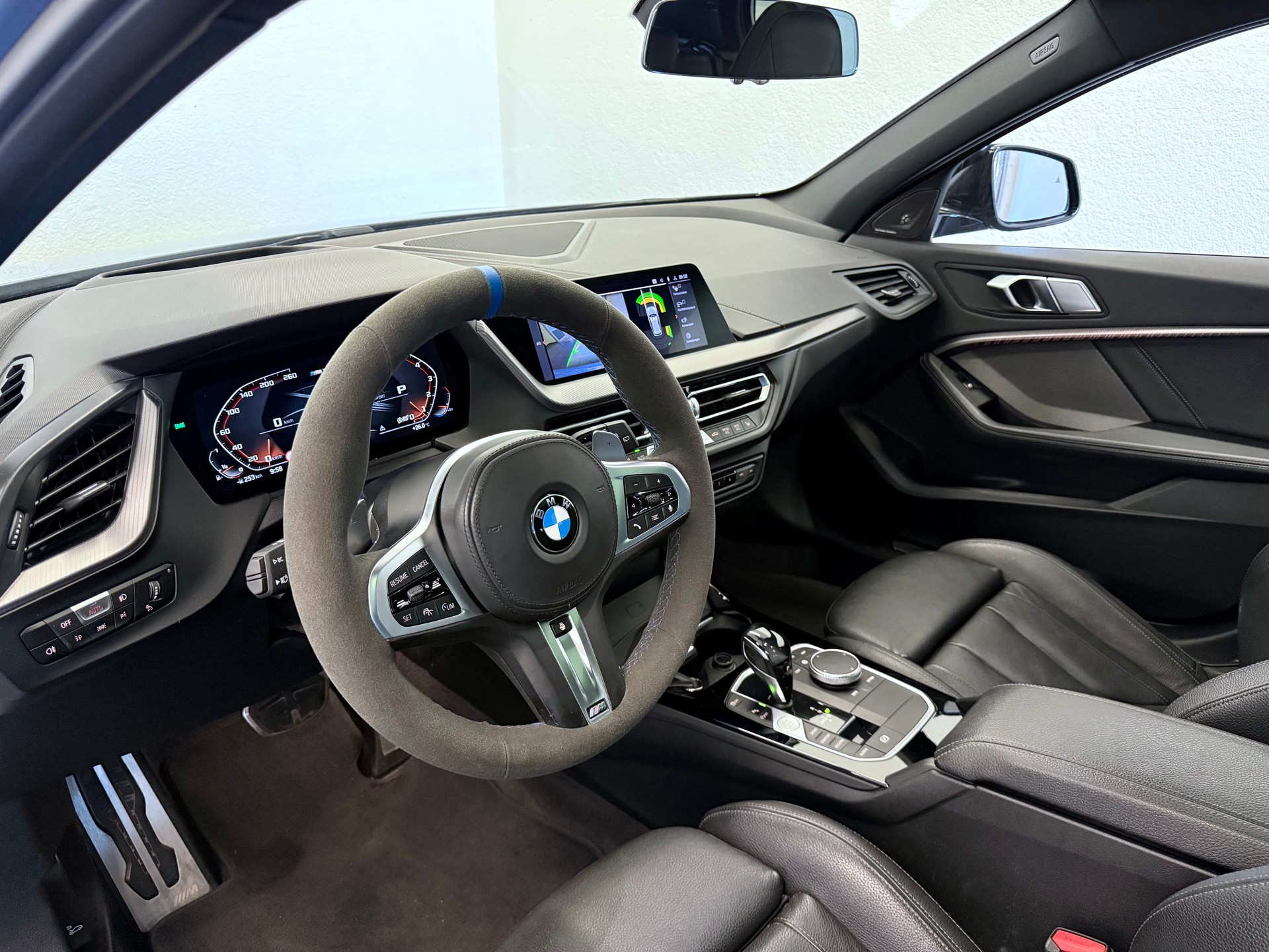 BMW M135i xDrive Steptronic "Tuning Fahrzeug"-image-14