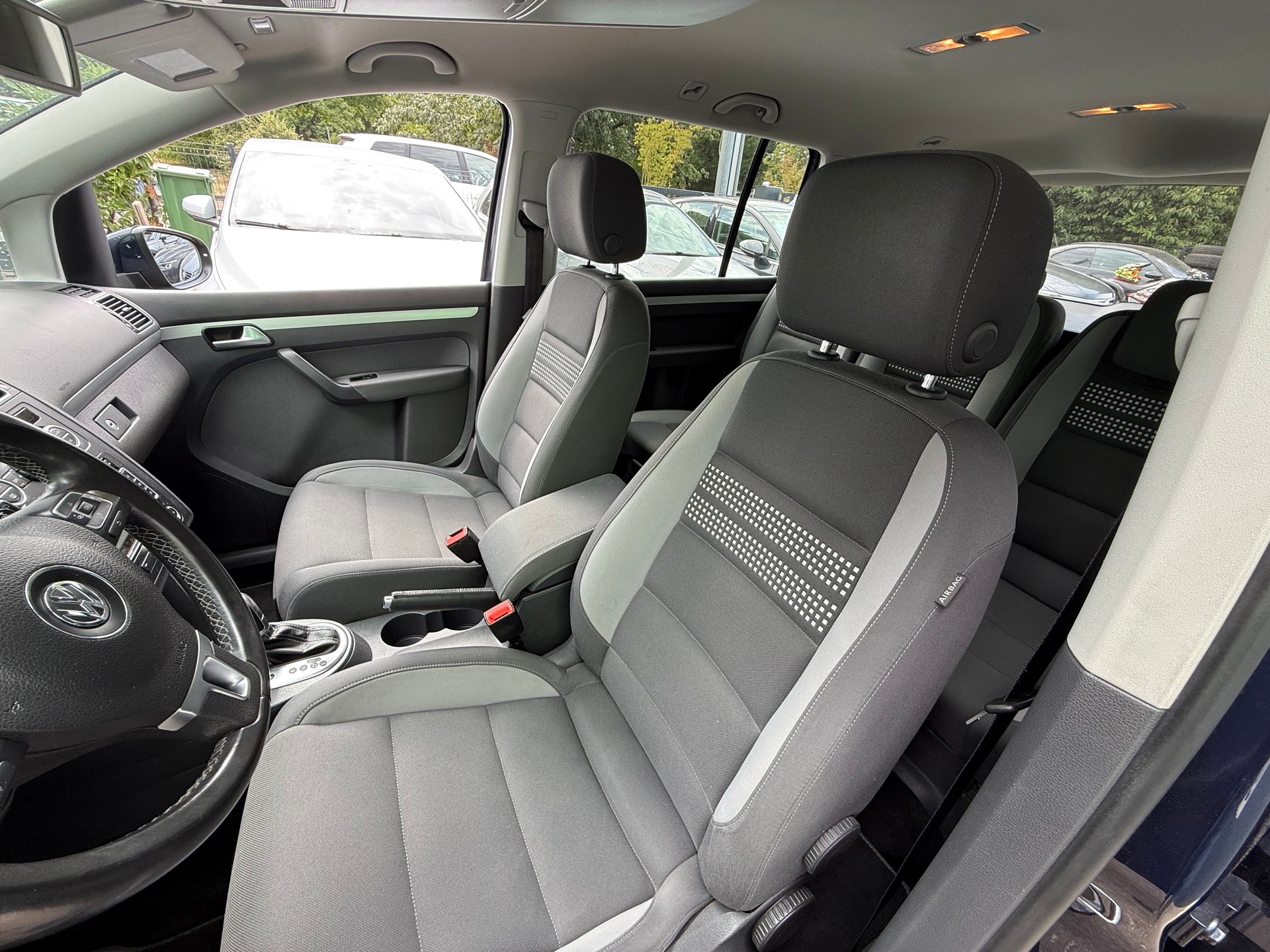 VW Touran 1.4 TSI Comfortline DSG-image-8