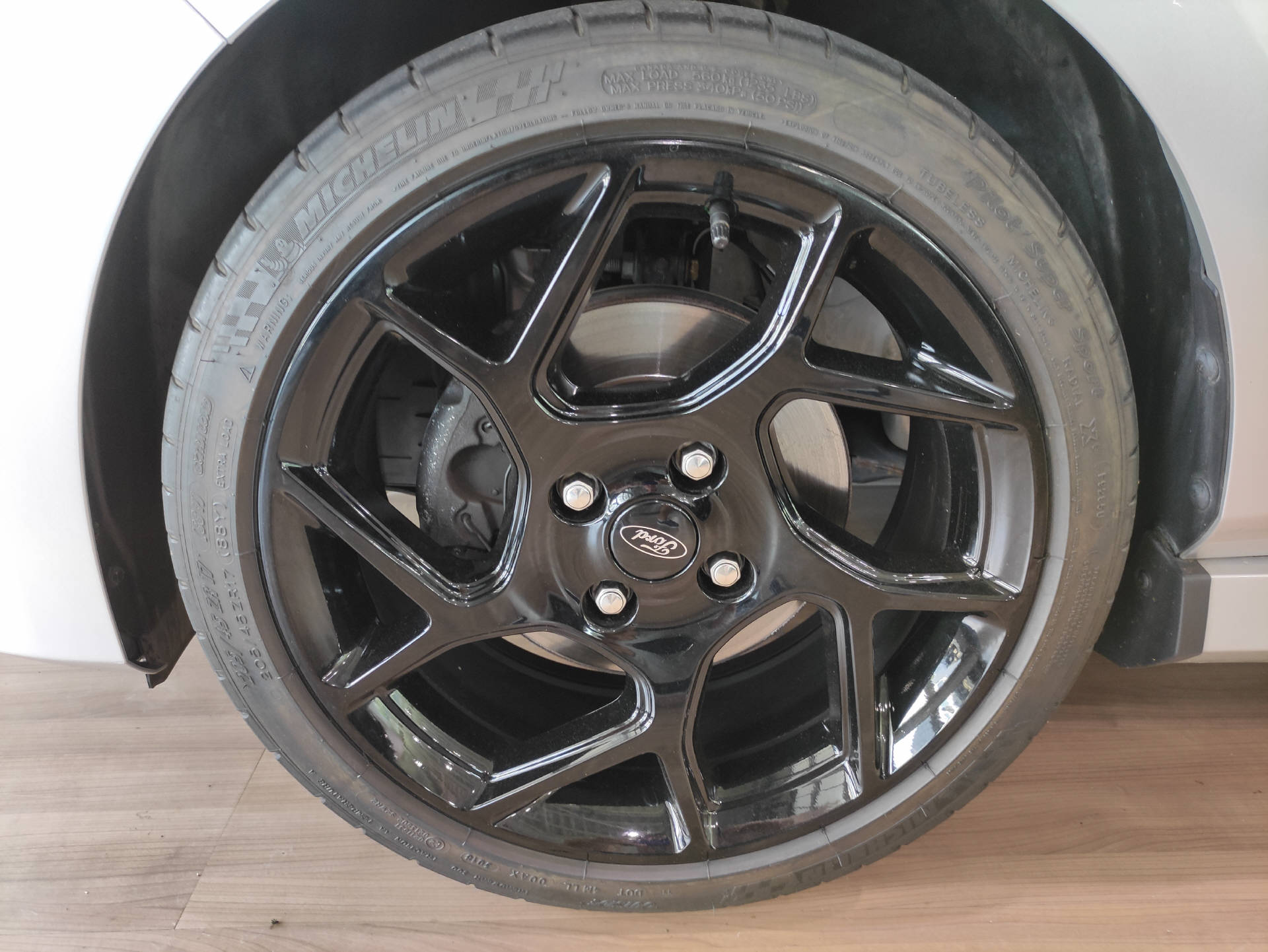 FORD Fiesta ST 1.5 SCTi-image-2