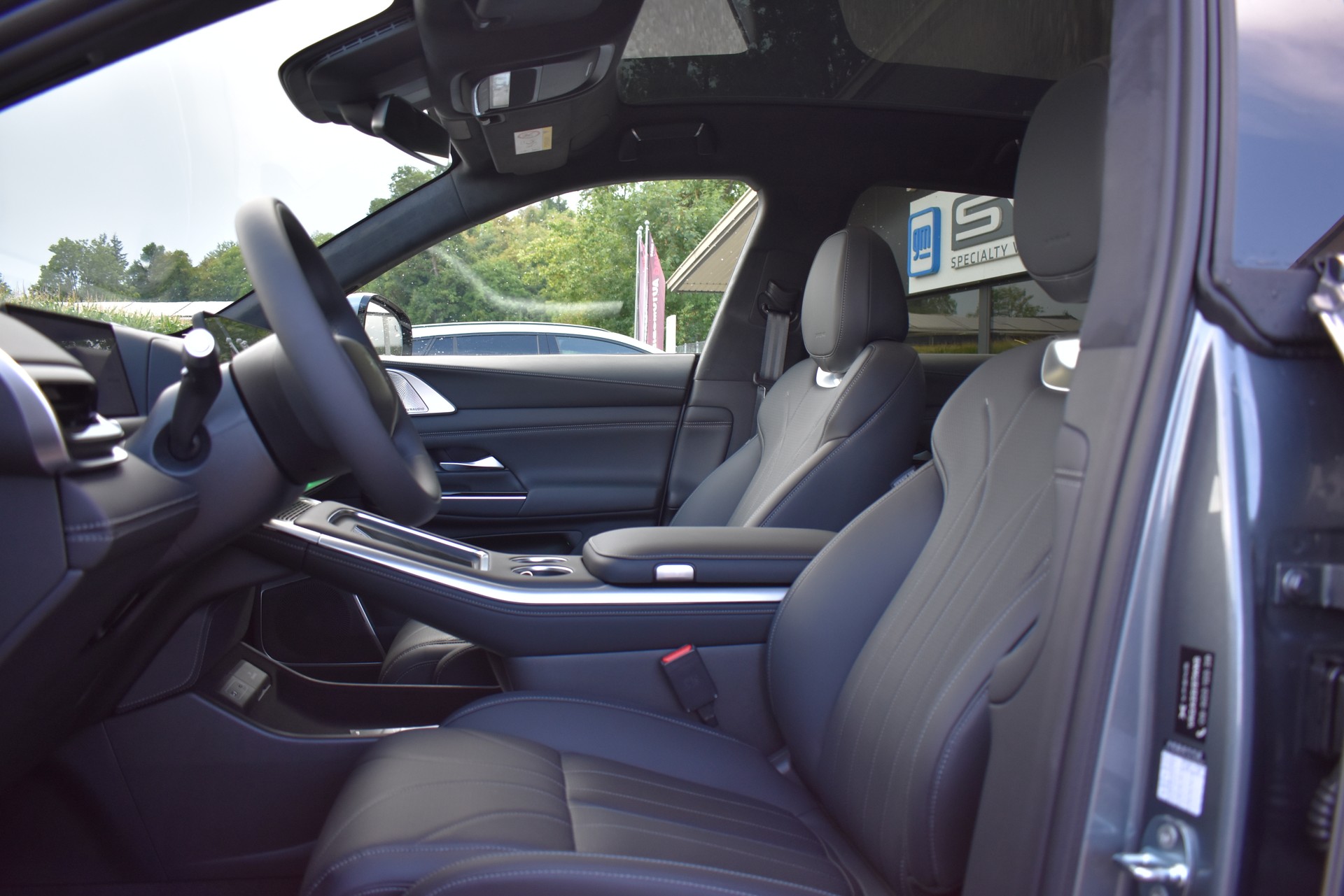 XPENG G9 93kWh Performance AWD-image-11