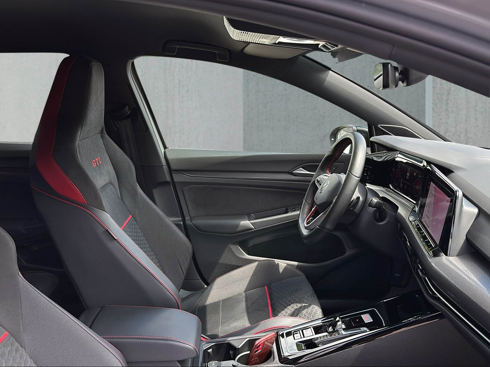 VW Golf 2.0 TSI GTI Clubsport DSG-image-8
