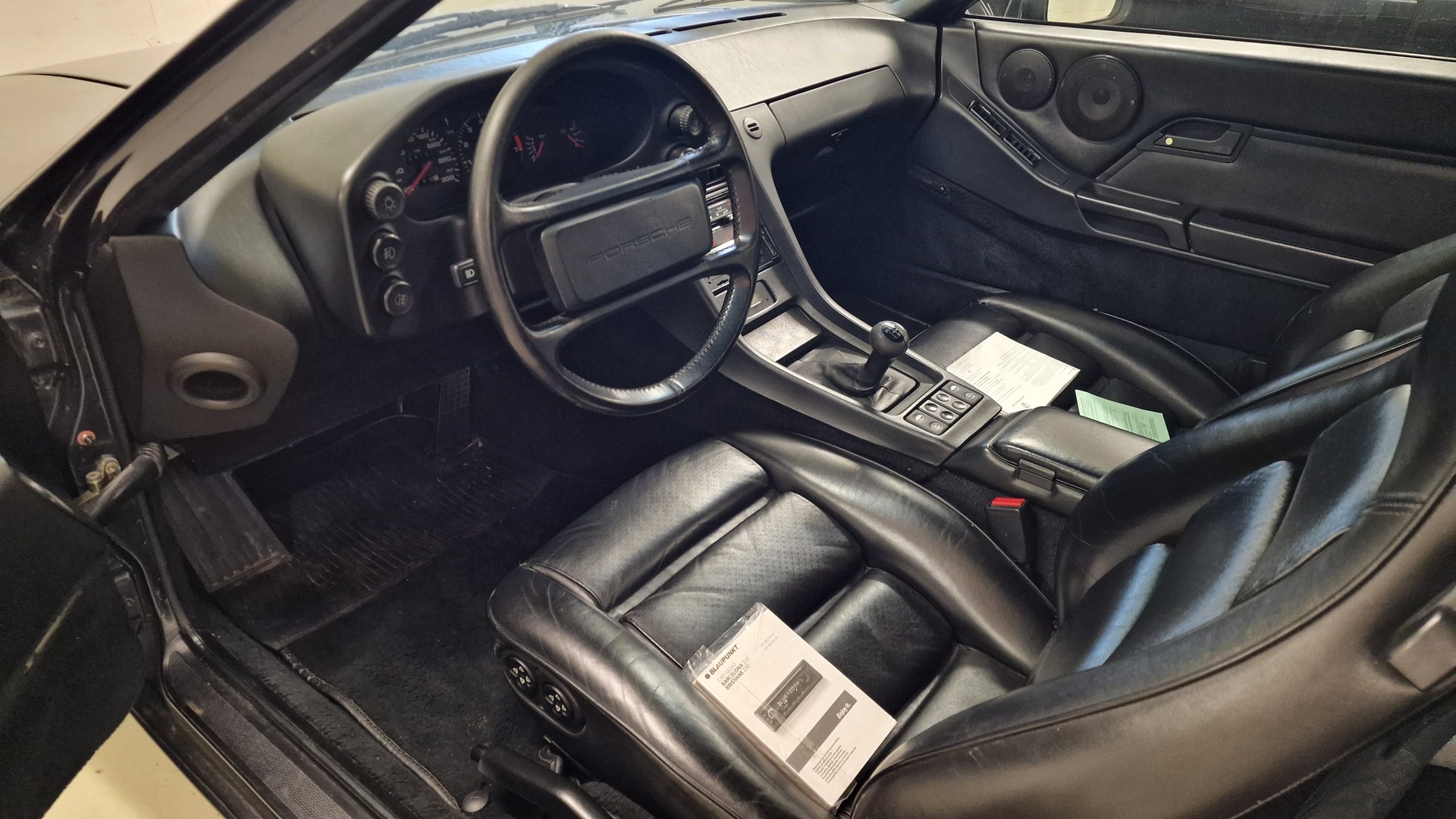 PORSCHE S4-image-4