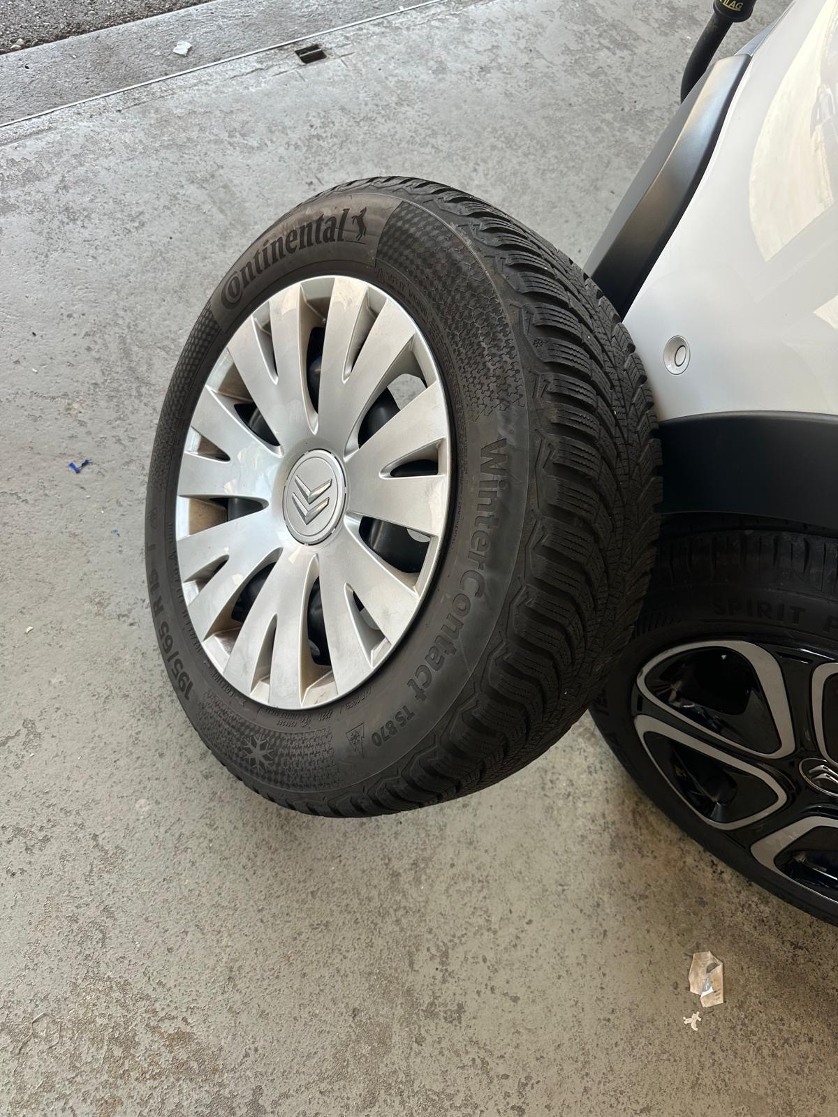CITROEN C3 1.2i PureTech Shine-image-14