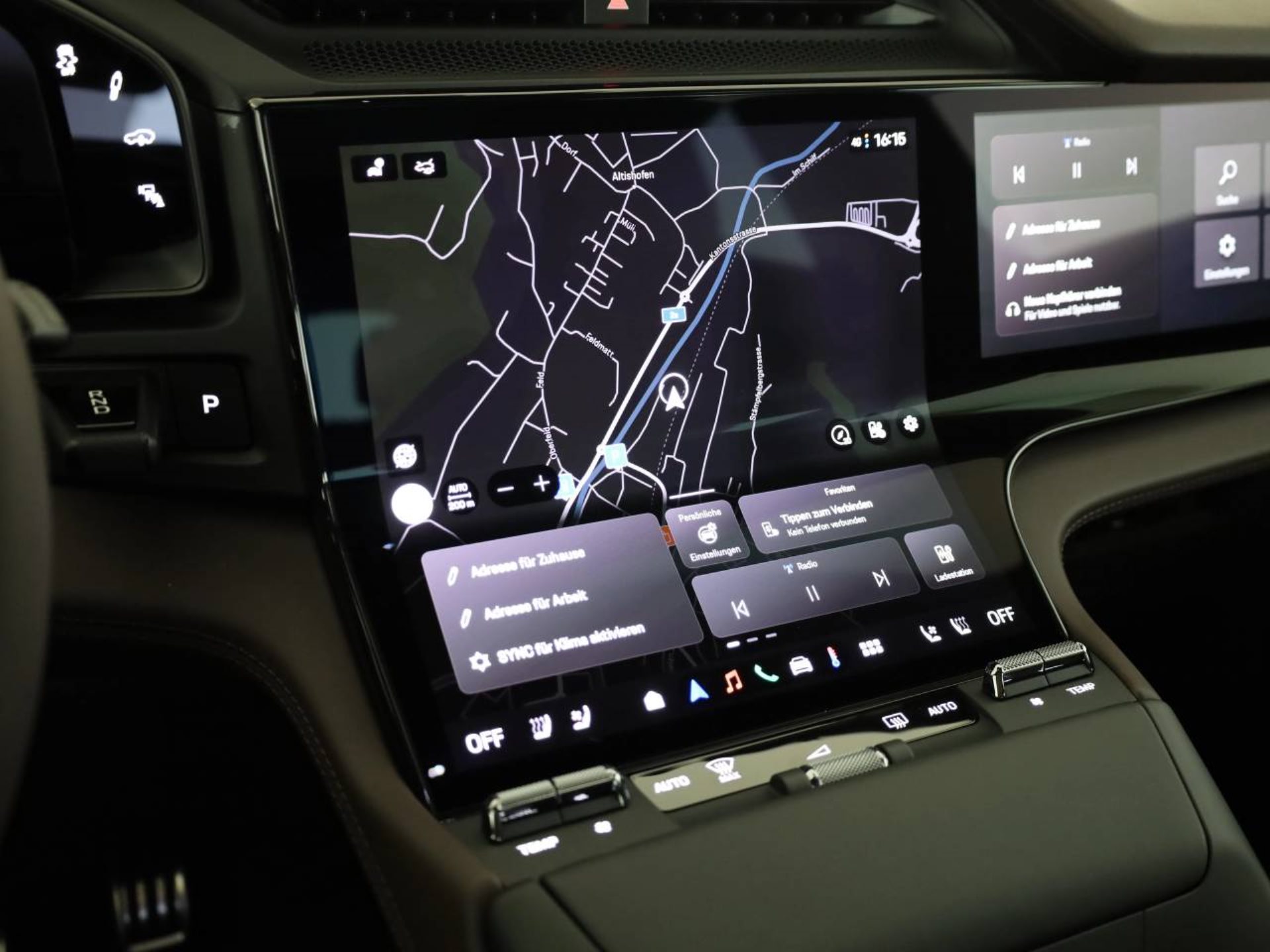 PORSCHE Cayenne Turbo Coupé Electric-image-12