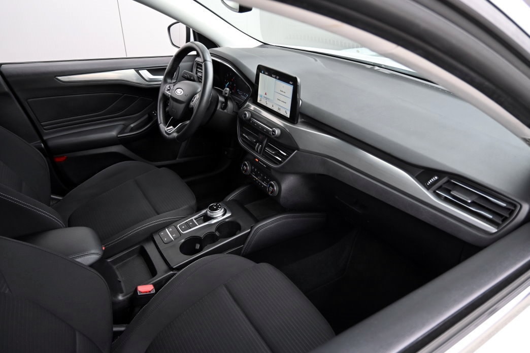 FORD Focus 1.5 SCTi Titanium X Automatic-image-4