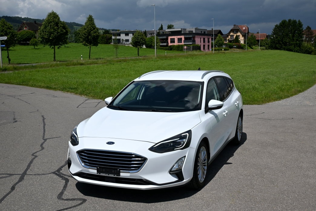 FORD Focus 1.5 SCTi Titanium X Automatic-image-0