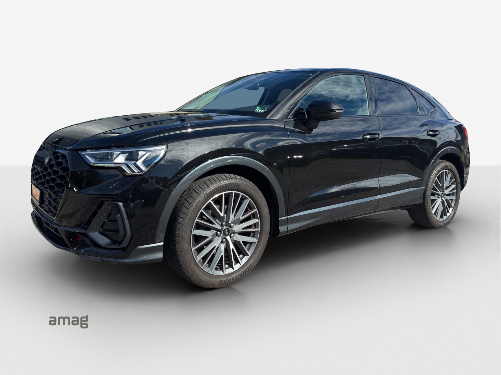 AUDI Q3 Sportback 35 TFSI Attraction-image-0