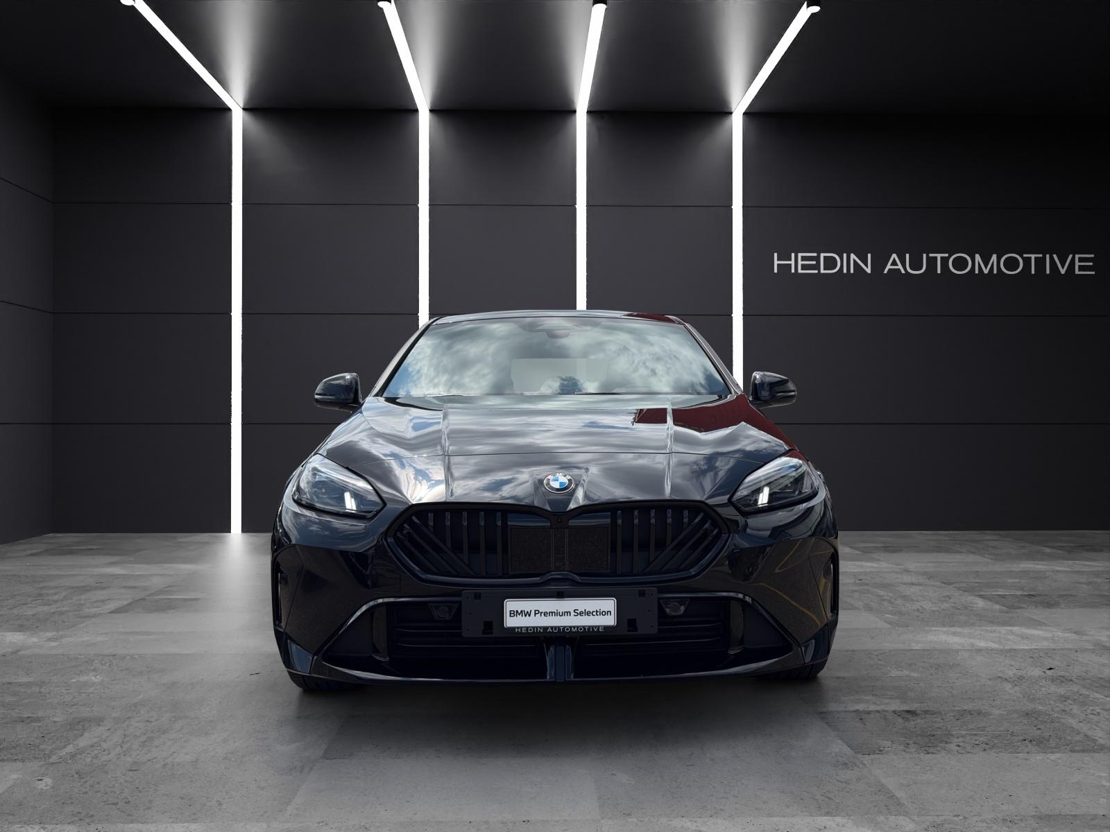 BMW 120i-image-7
