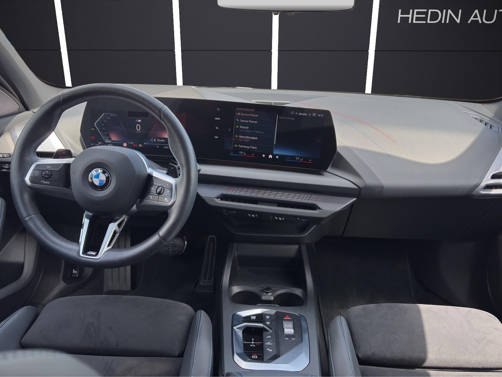 BMW 120i-image-16